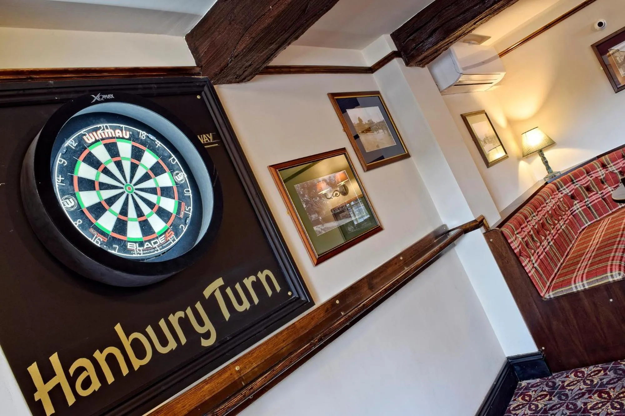 Lounge or bar in Hanbury Turn