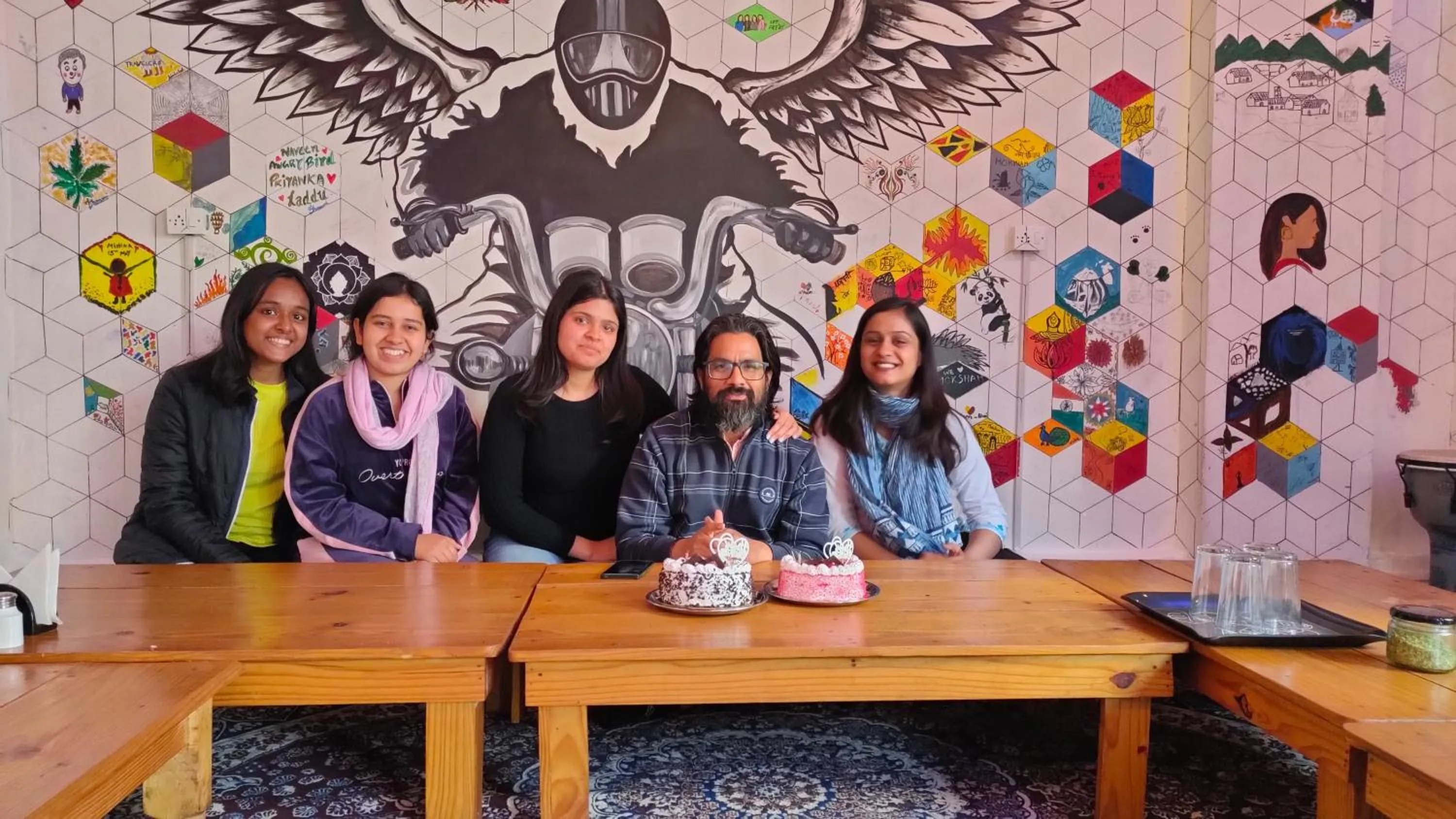 Restaurant/places to eat in Hotel The Moksham