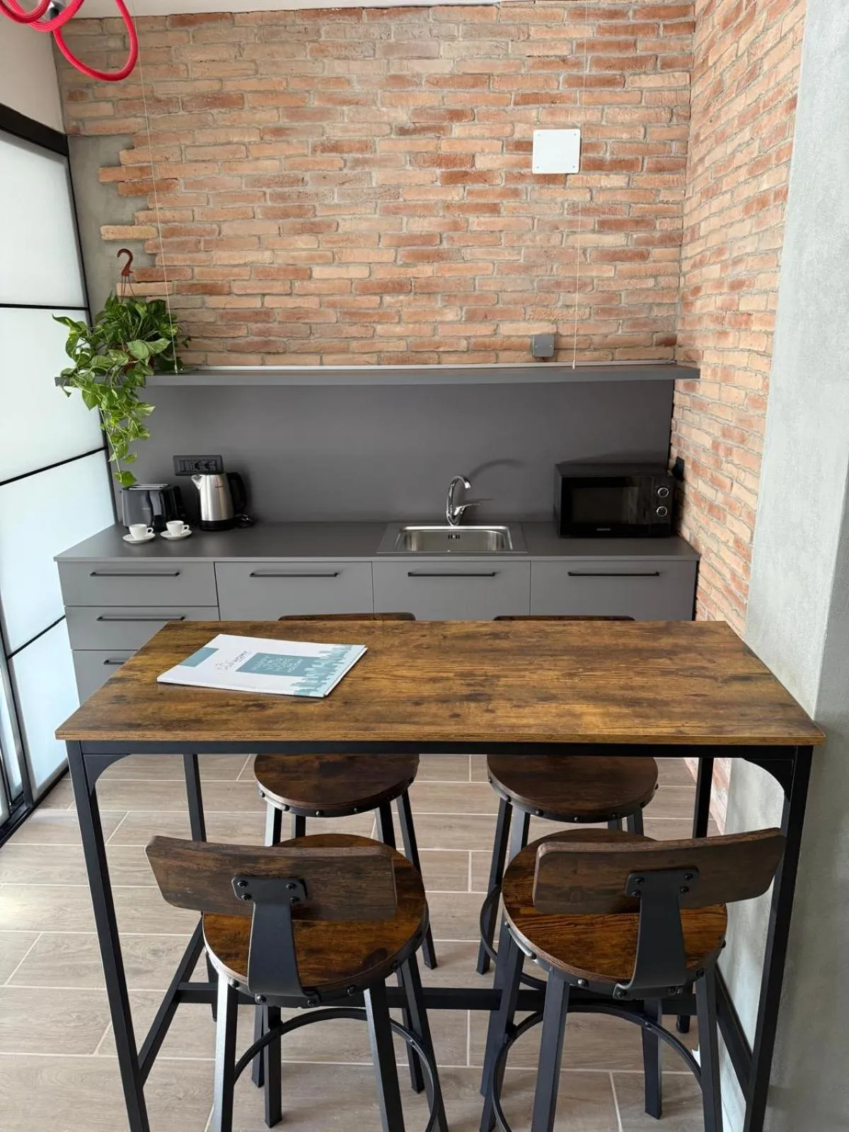 Kitchen or kitchenette in Hotello Trieste