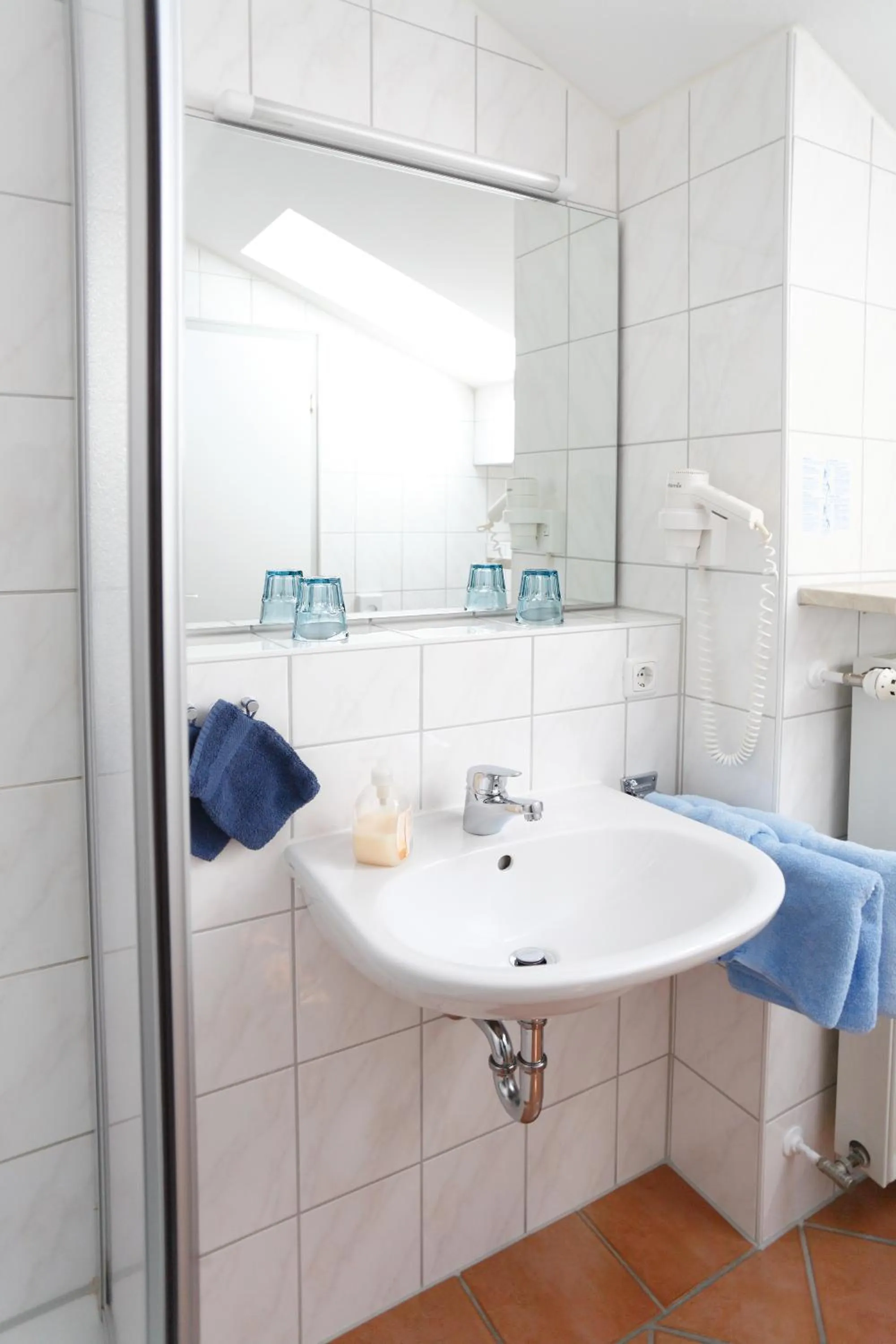 Bathroom in Kleines Hotel Edeltraud