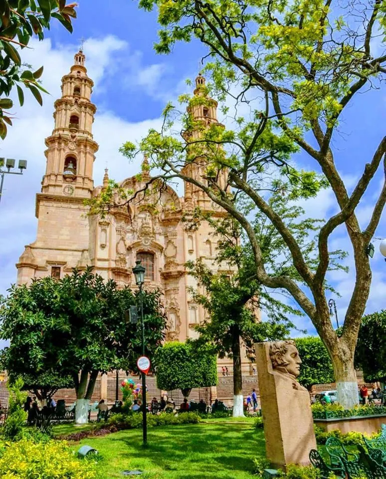 Nearby landmark in HEROS