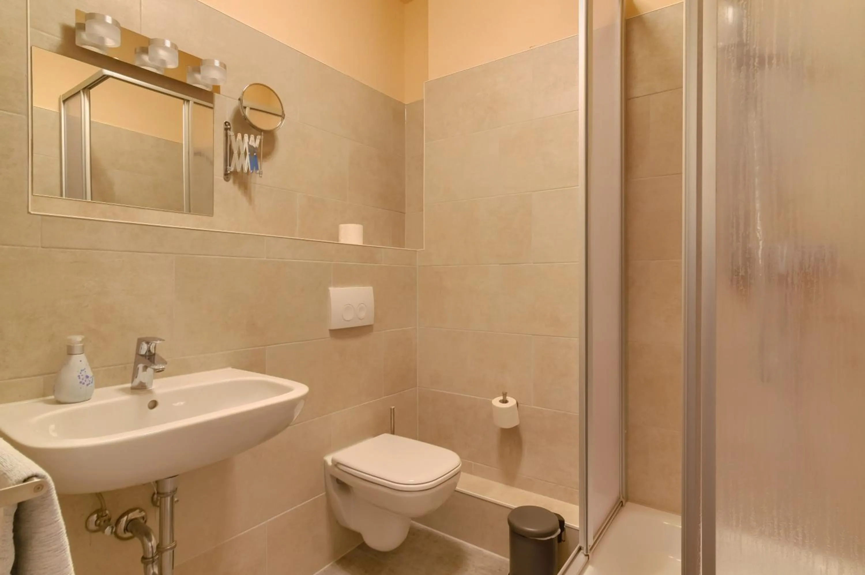 Bathroom in Hostel Mondpalast