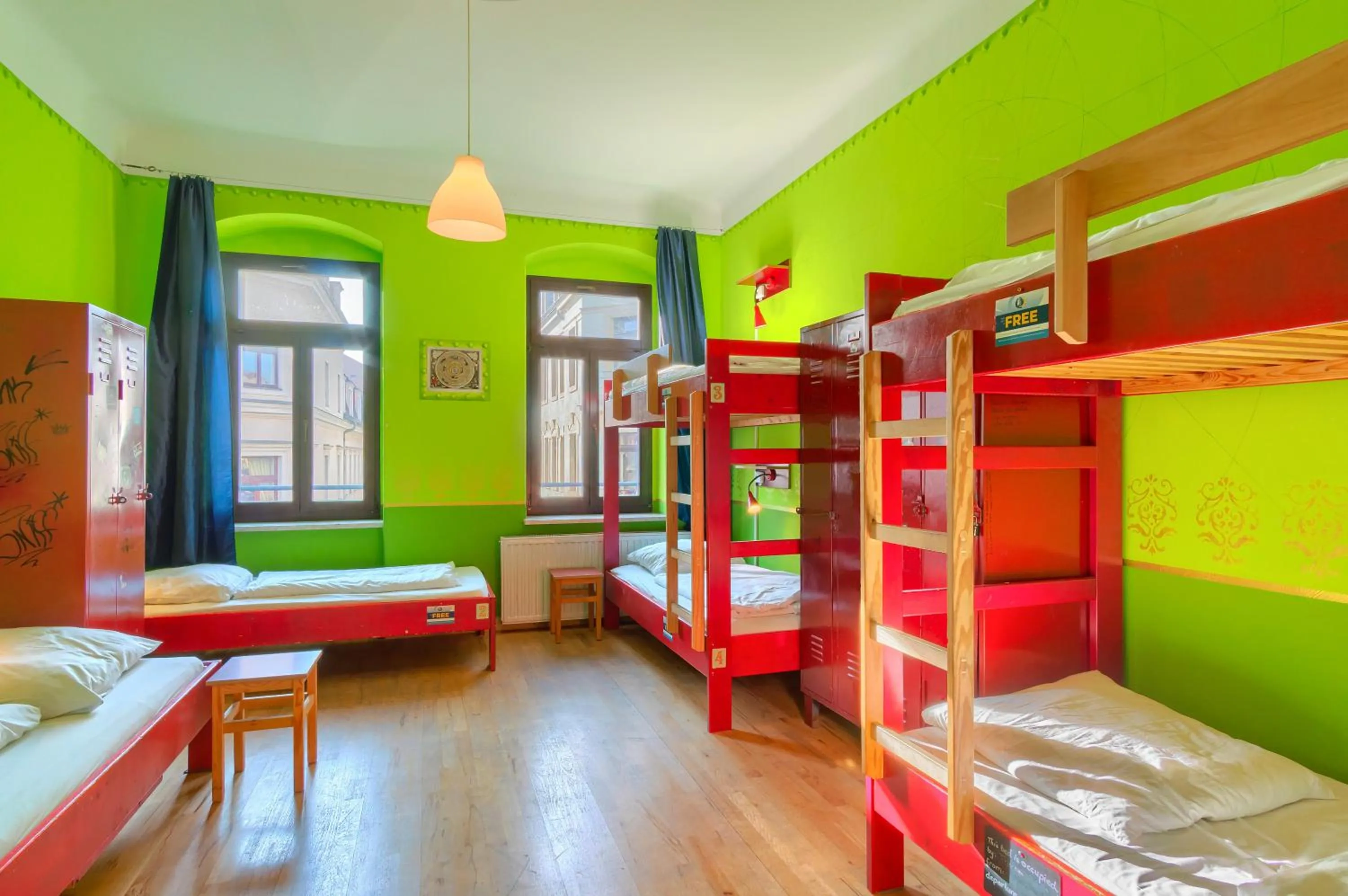 Photo of the whole room, Bed in Hostel Mondpalast
