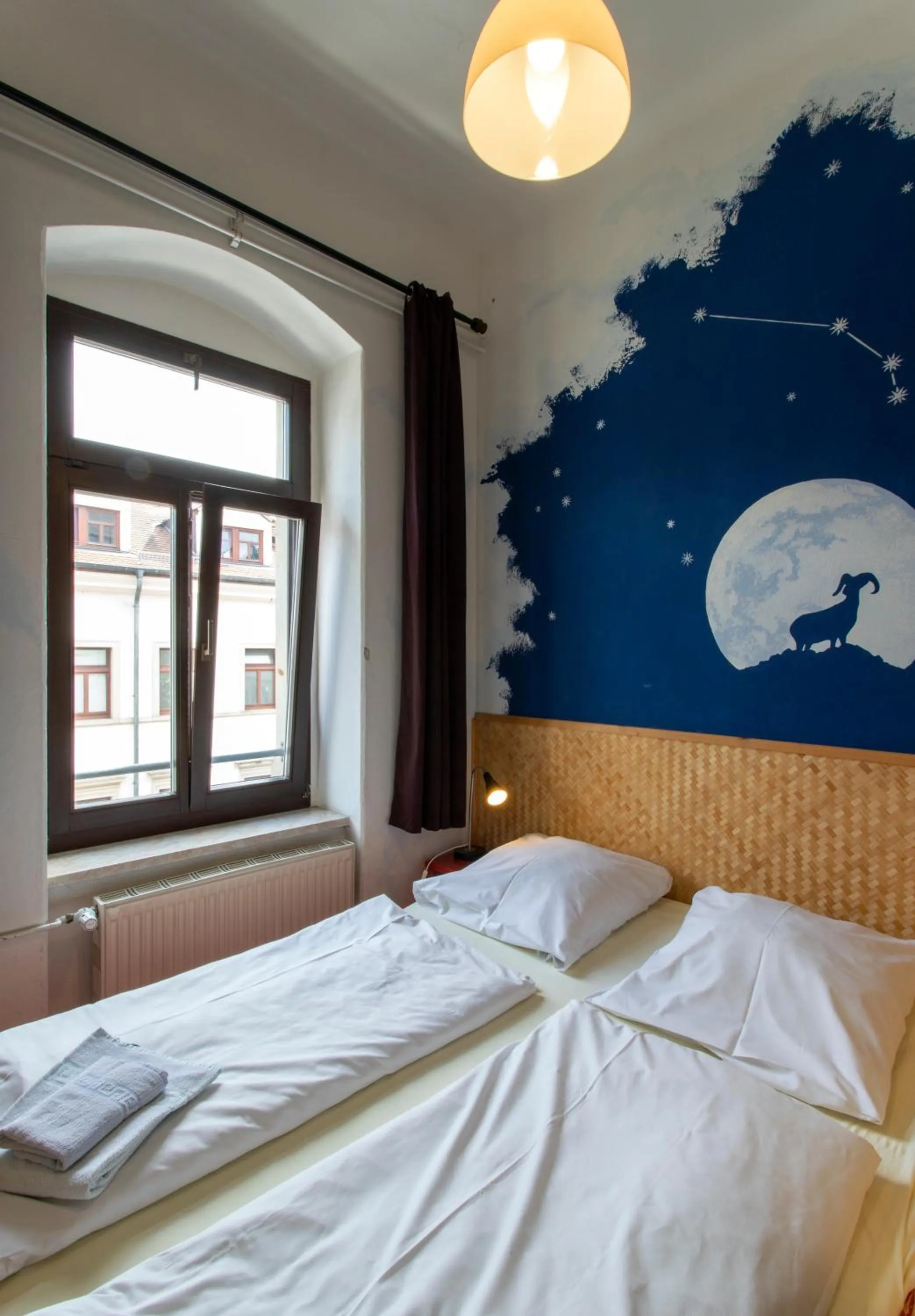 Decorative detail, Bed in Hostel Mondpalast