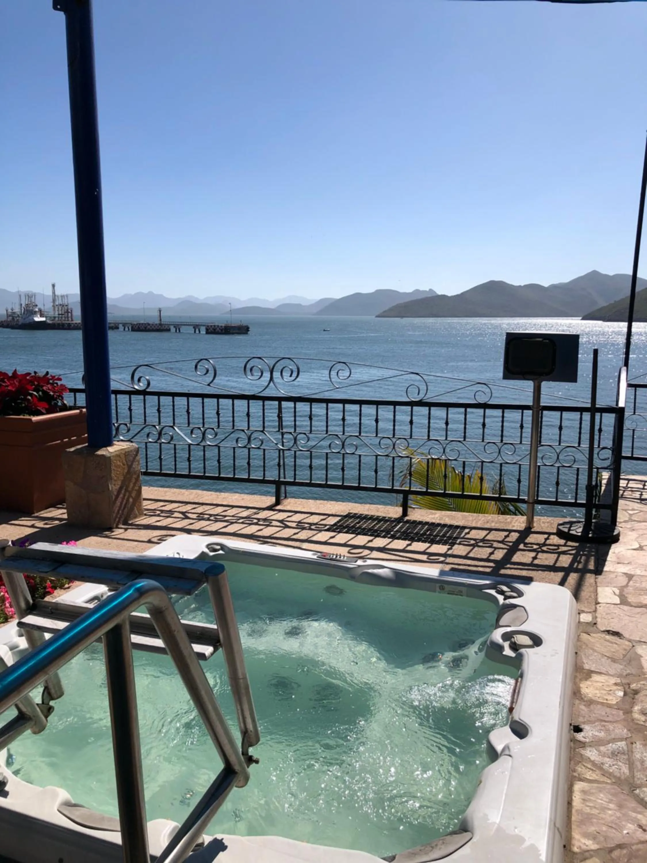 Open Air Bath in Casa de la Aduana Hotel Boutique