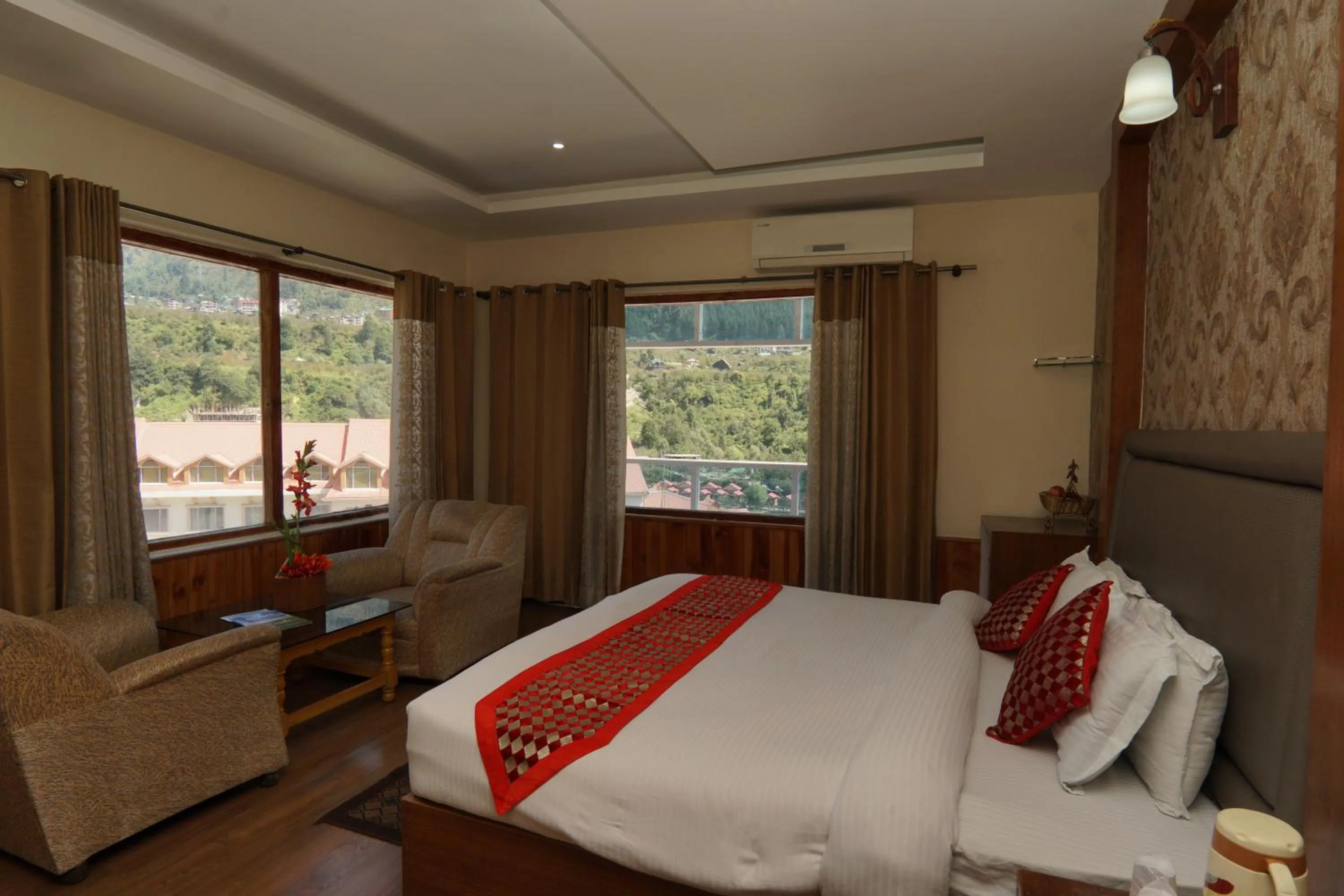 View (from property/room), Bed in Manali Valley Resort