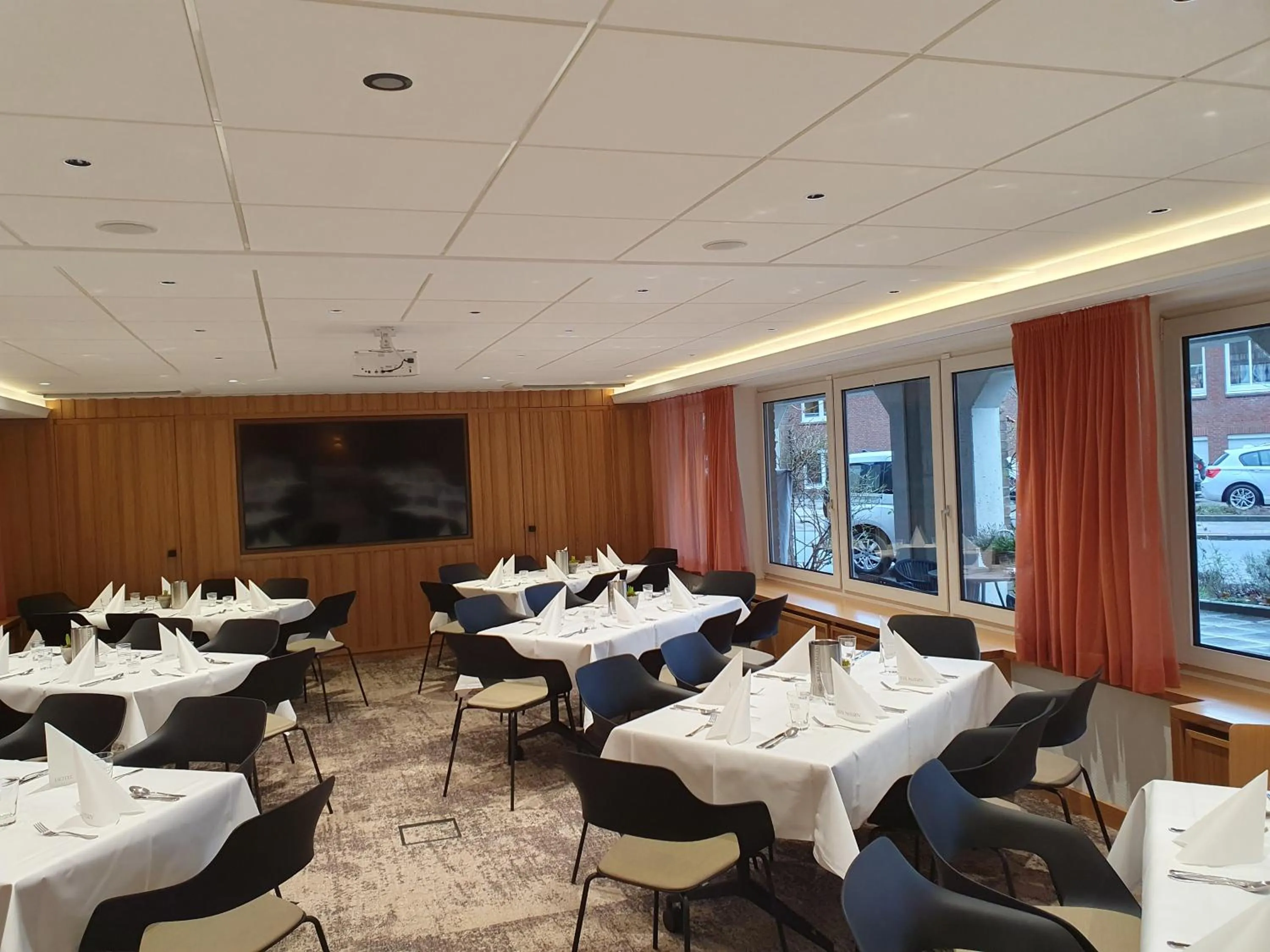 Restaurant/places to eat in Hotel Paulsen