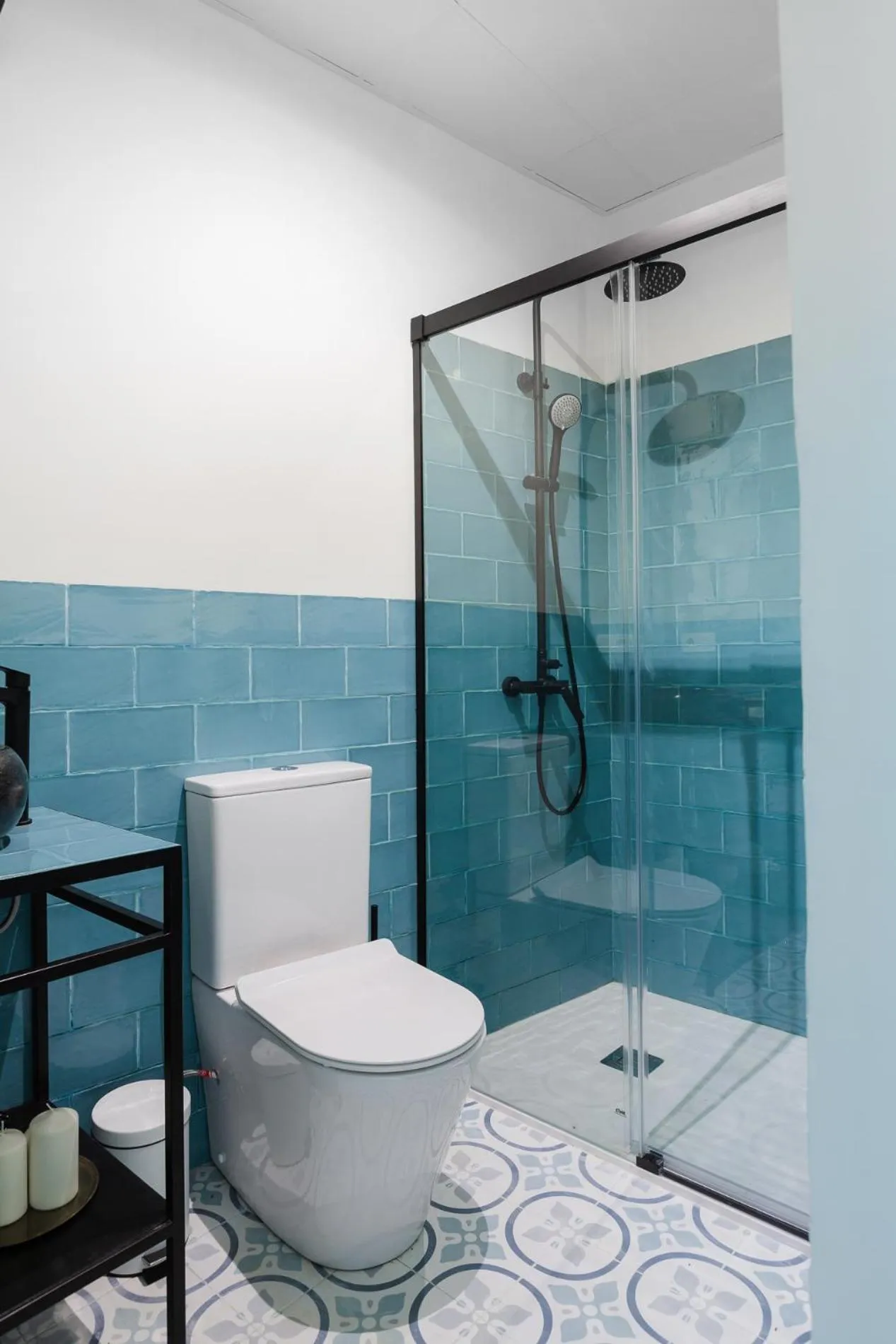 Shower in Atenea Malaga Apartments