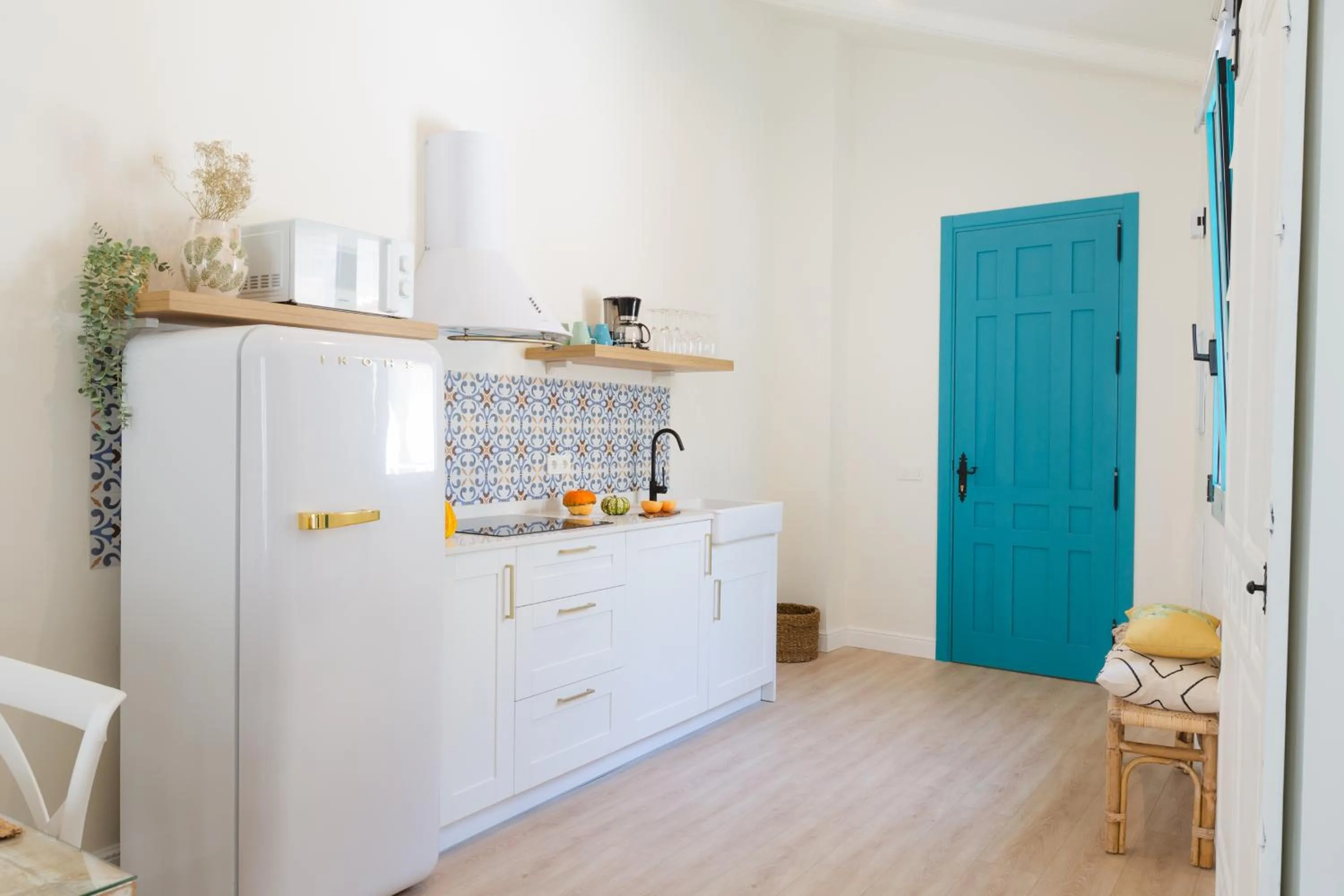 Kitchen or kitchenette in Atenea Malaga Apartments