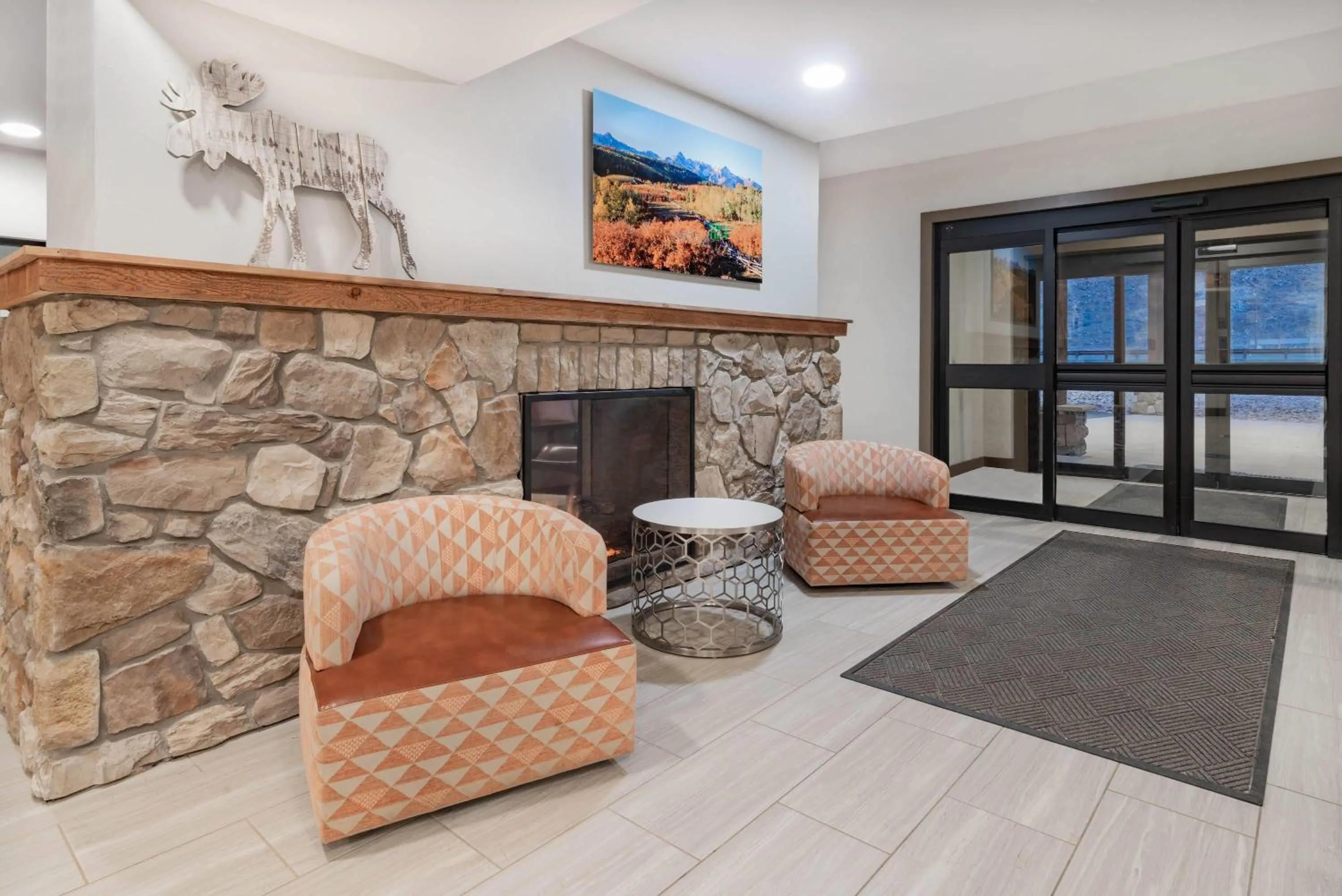 Lobby or reception in Microtel Inn & Suites by Wyndham Georgetown Lake