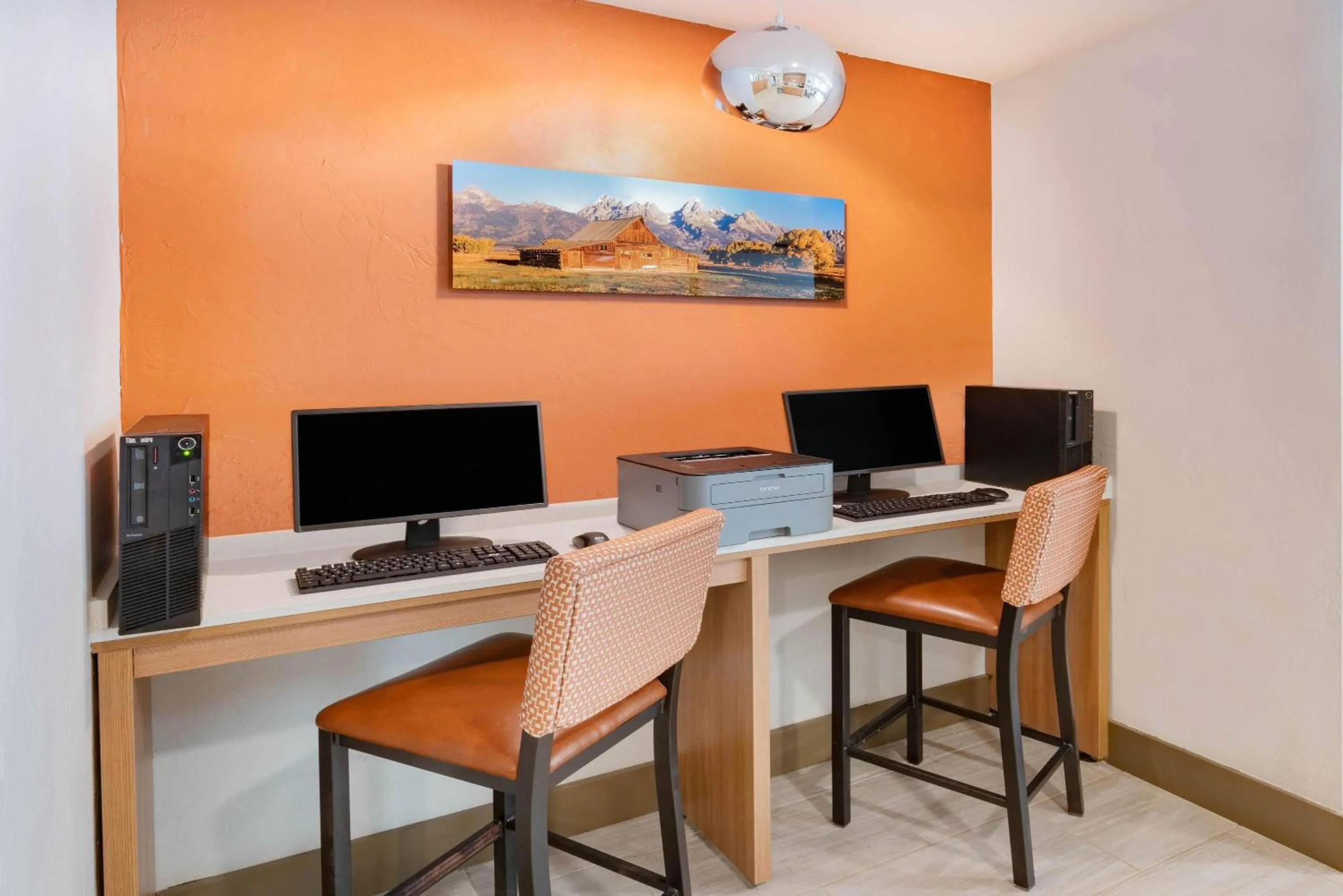 Business facilities in Microtel Inn & Suites by Wyndham Georgetown Lake