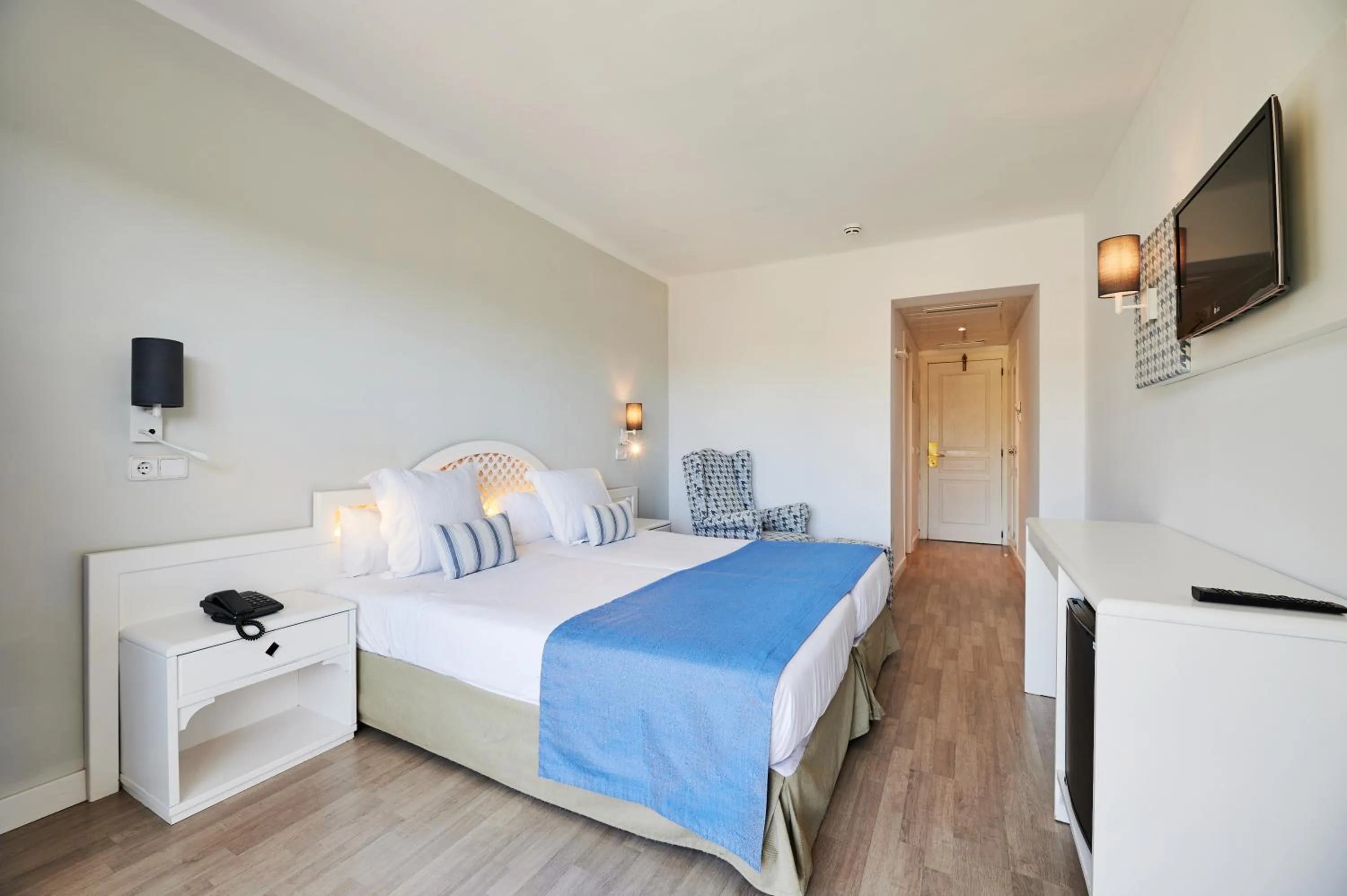 Bedroom, Bed in Oberoy - Adults Only