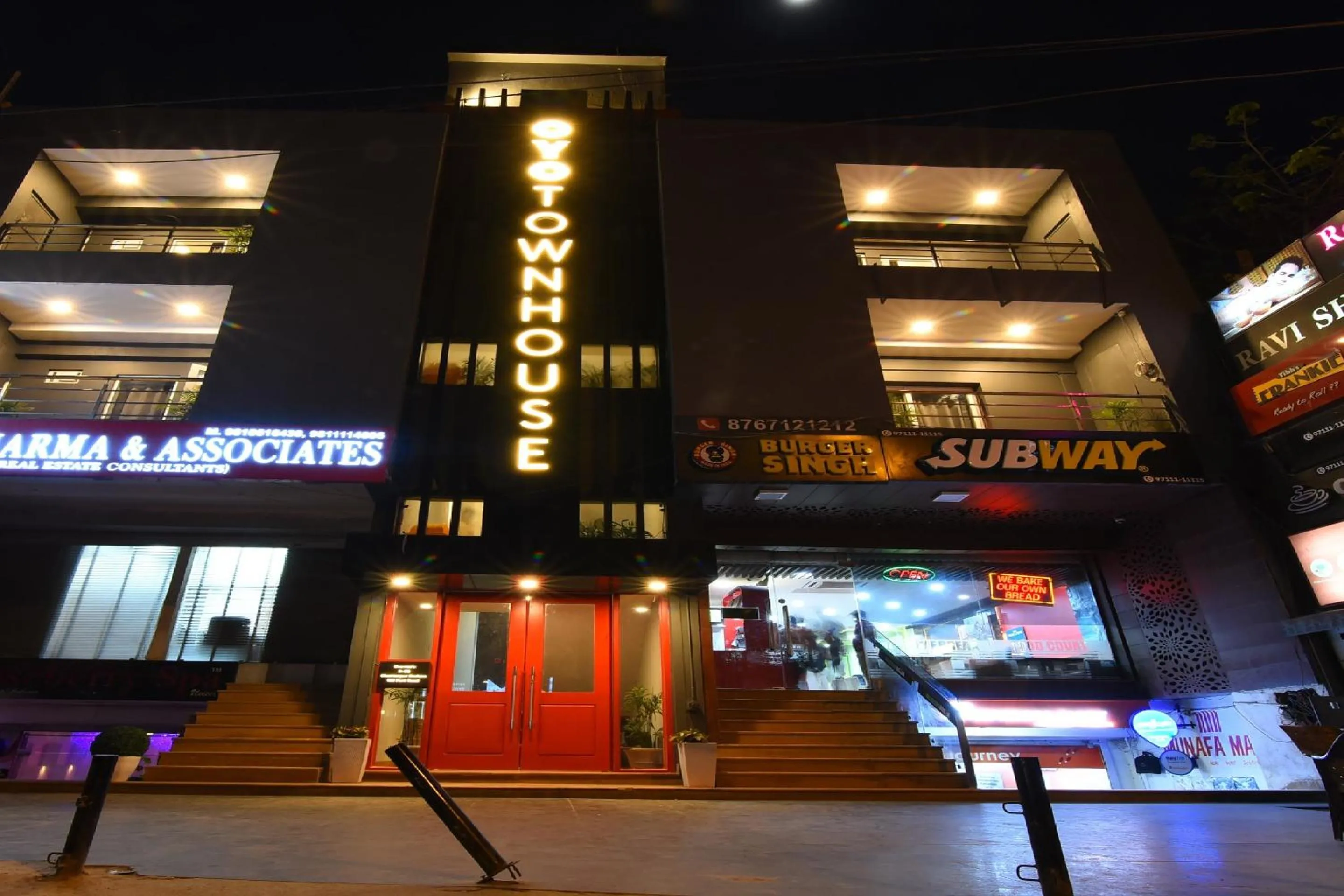 Facade/entrance in Townhouse Rudra Inn Near Chhatarpur Metro Station