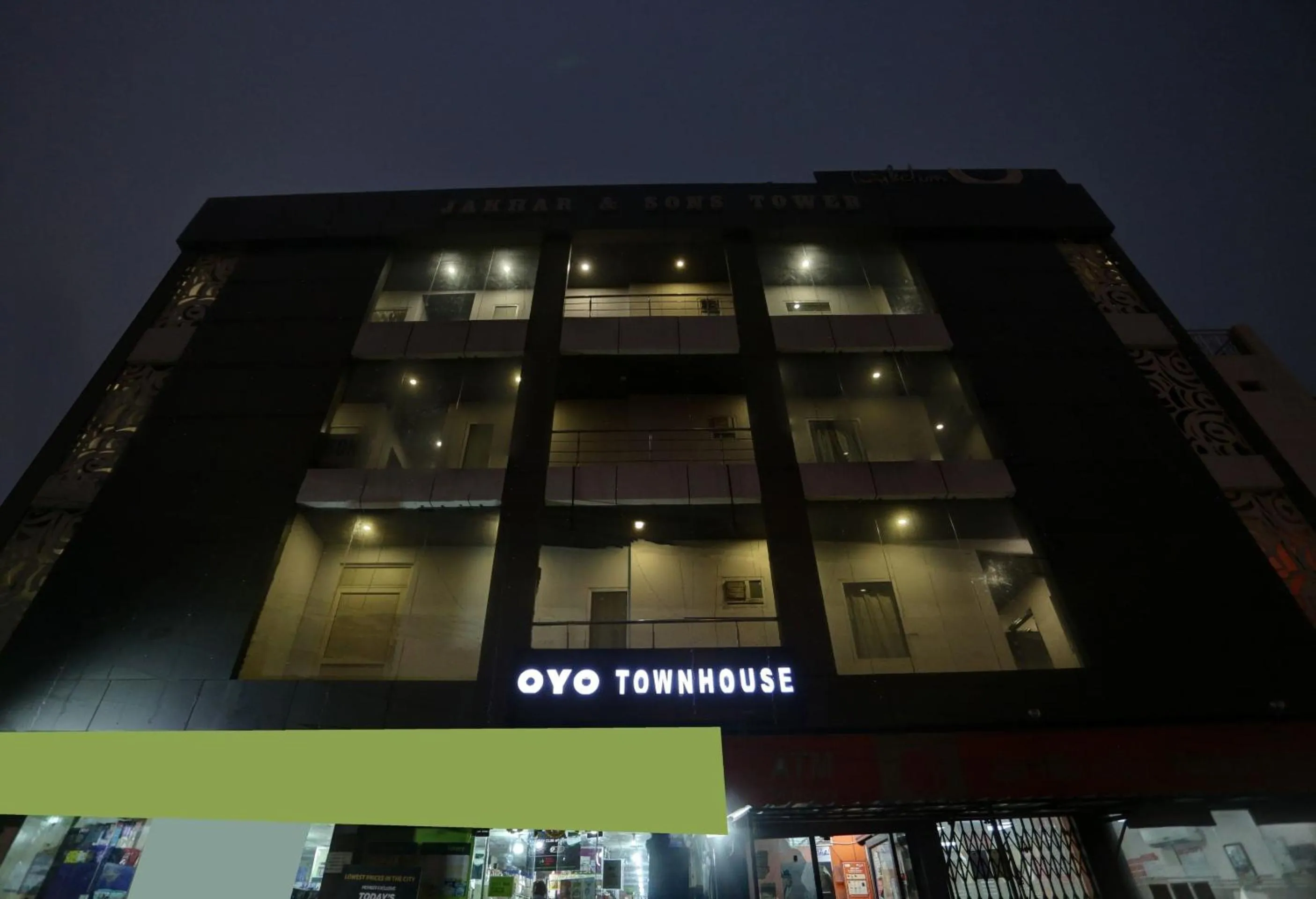 Facade/entrance in Townhouse Nangal Raya Pankha Road