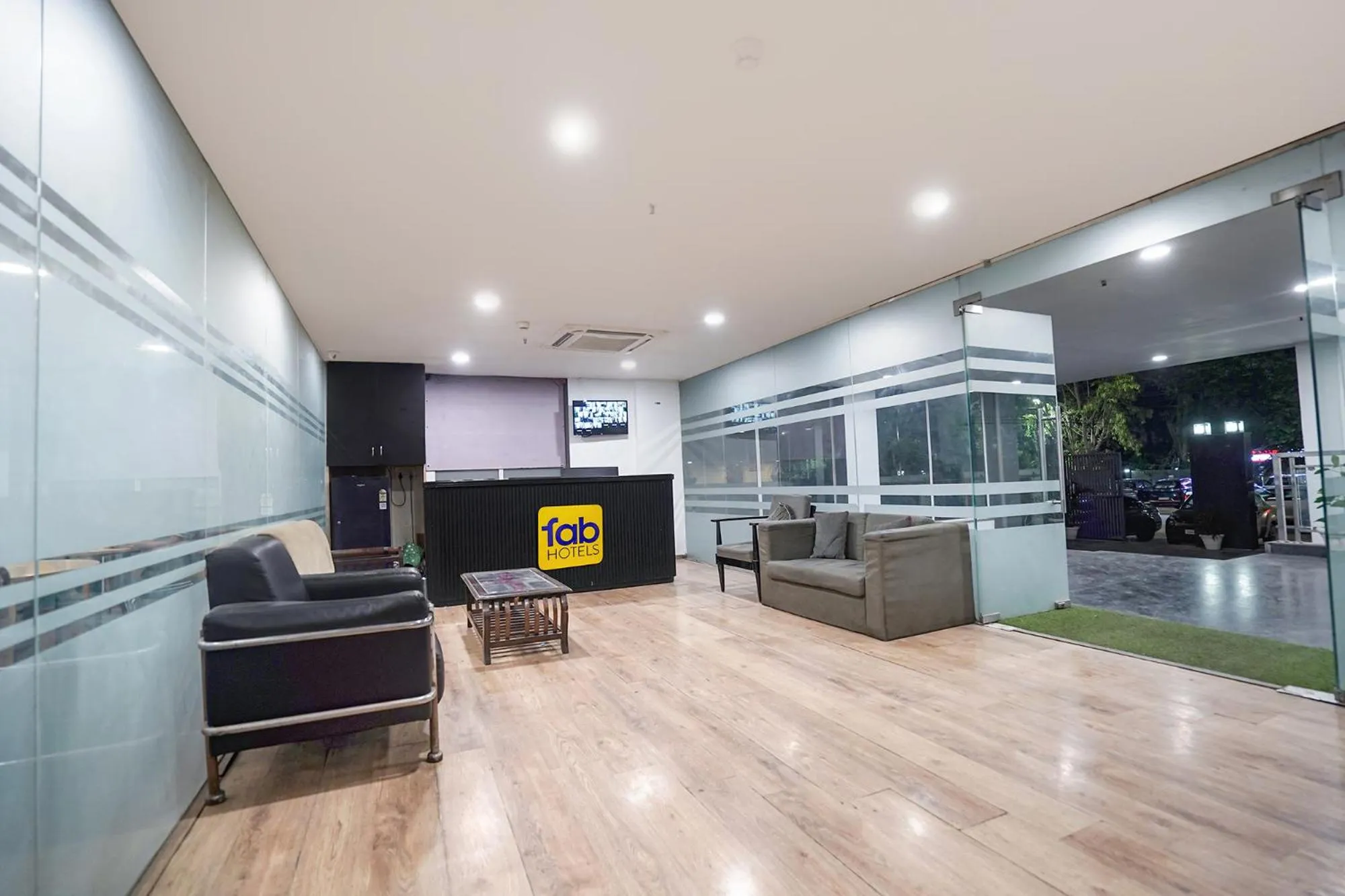 Lobby or reception in FabHotel Royale 30