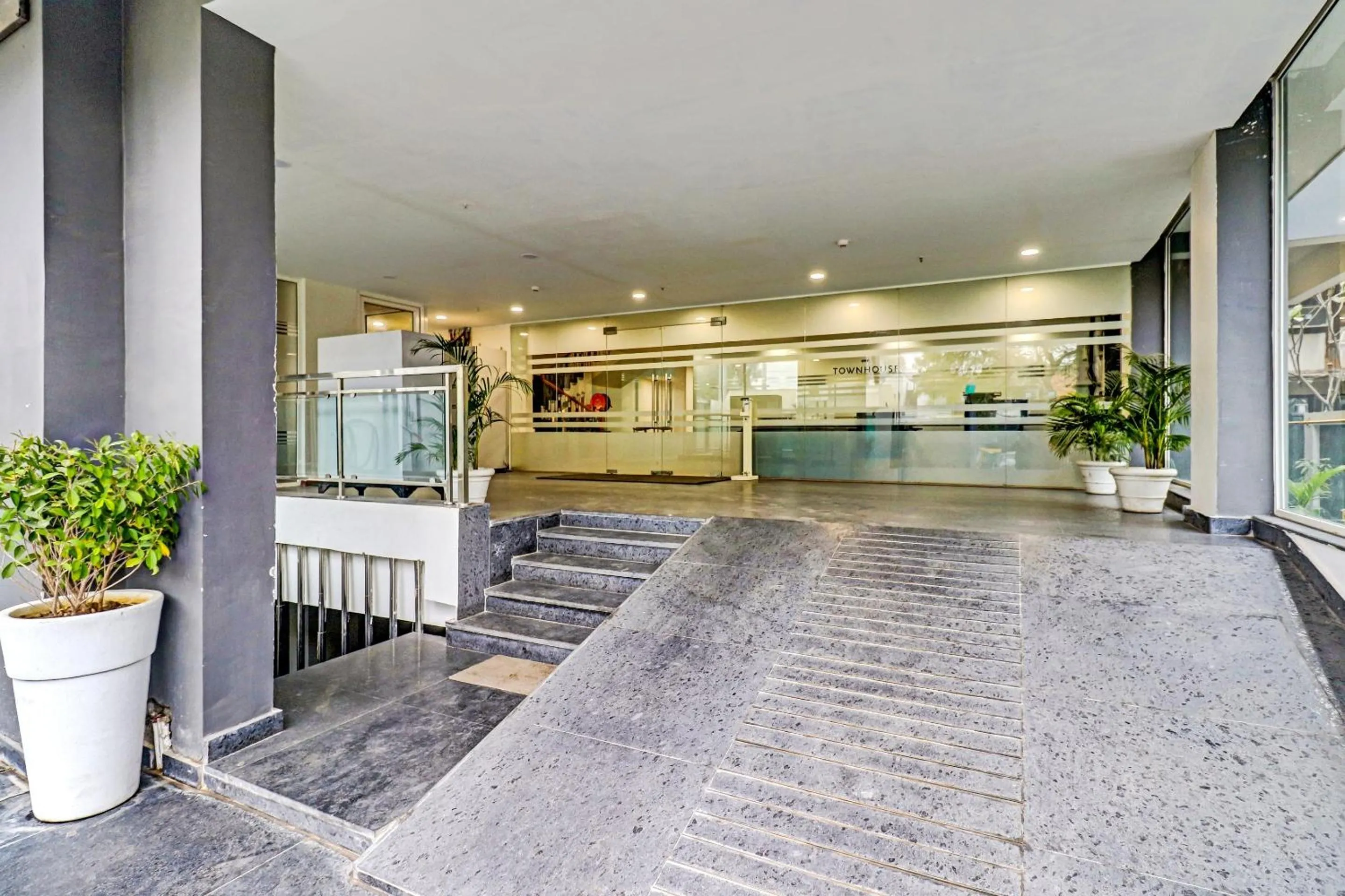 Other in Super Townhouse Sector 30 Near Botanic Garden of Indian Republic