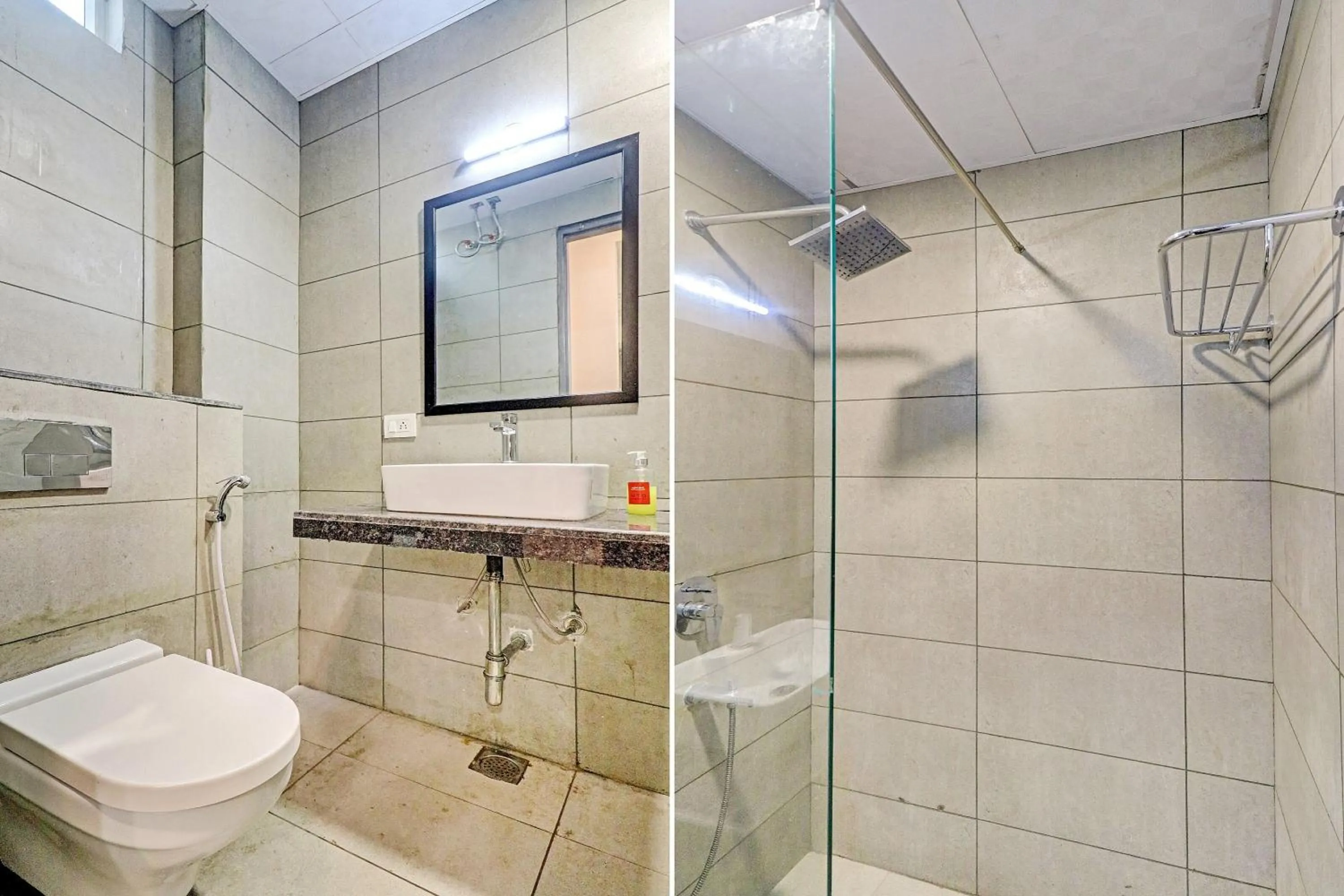 Bathroom in Super Townhouse Sector 30 Near Botanic Garden of Indian Republic