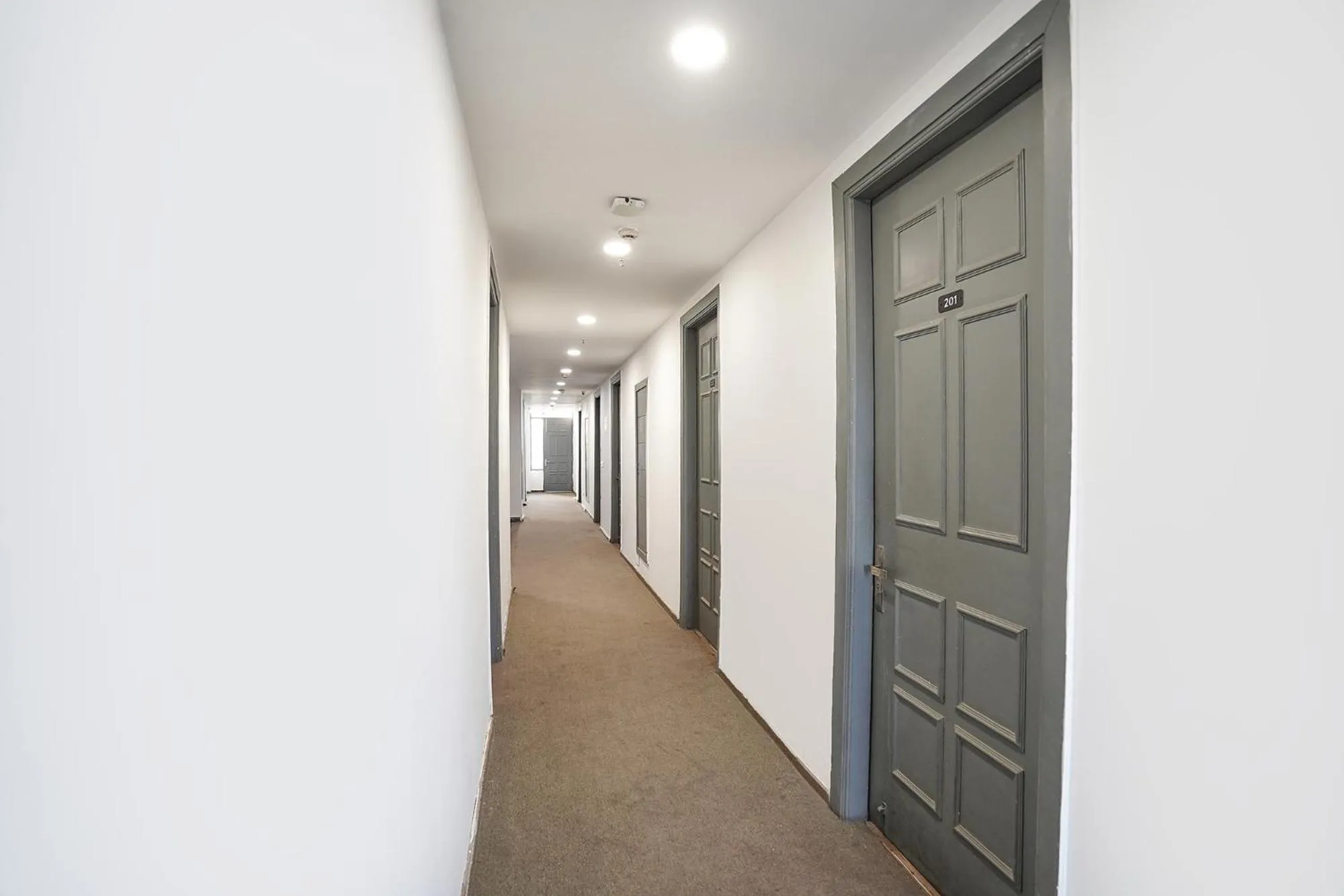 Lobby or reception in FabHotel Royale 30