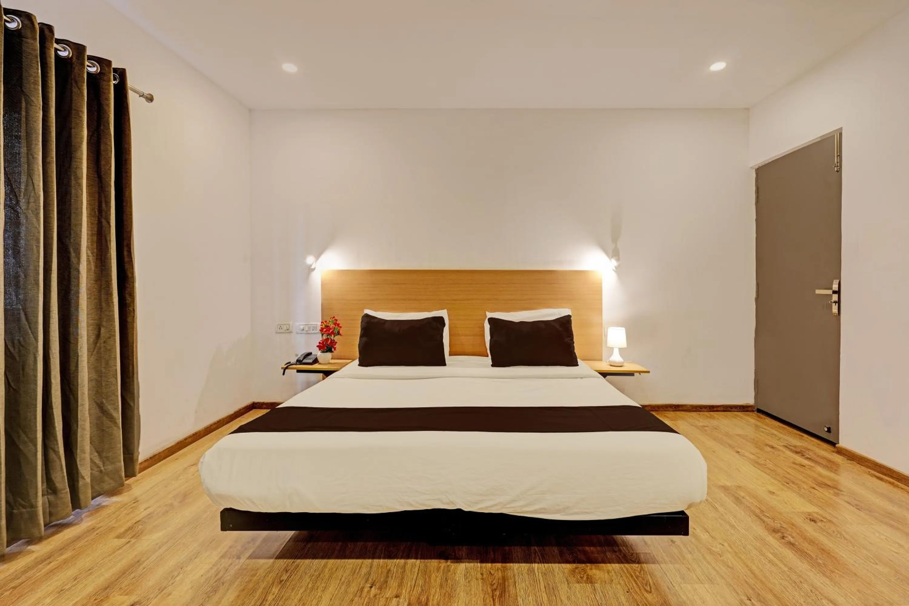 Bedroom, Bed in Super Townhouse Ramamurthy Nagar Formerly Navya International