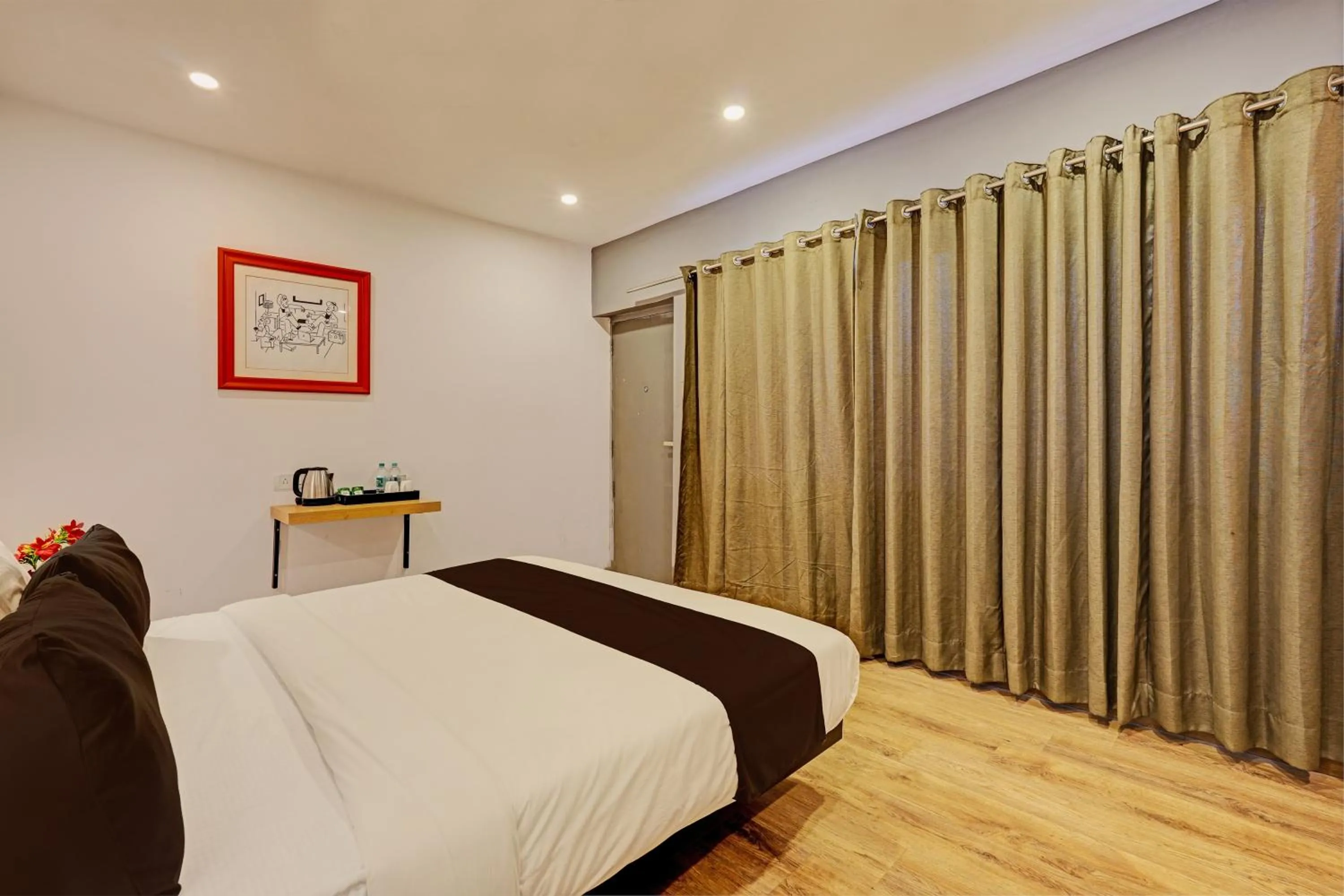Bedroom, Bed in Super Townhouse Ramamurthy Nagar Formerly Navya International