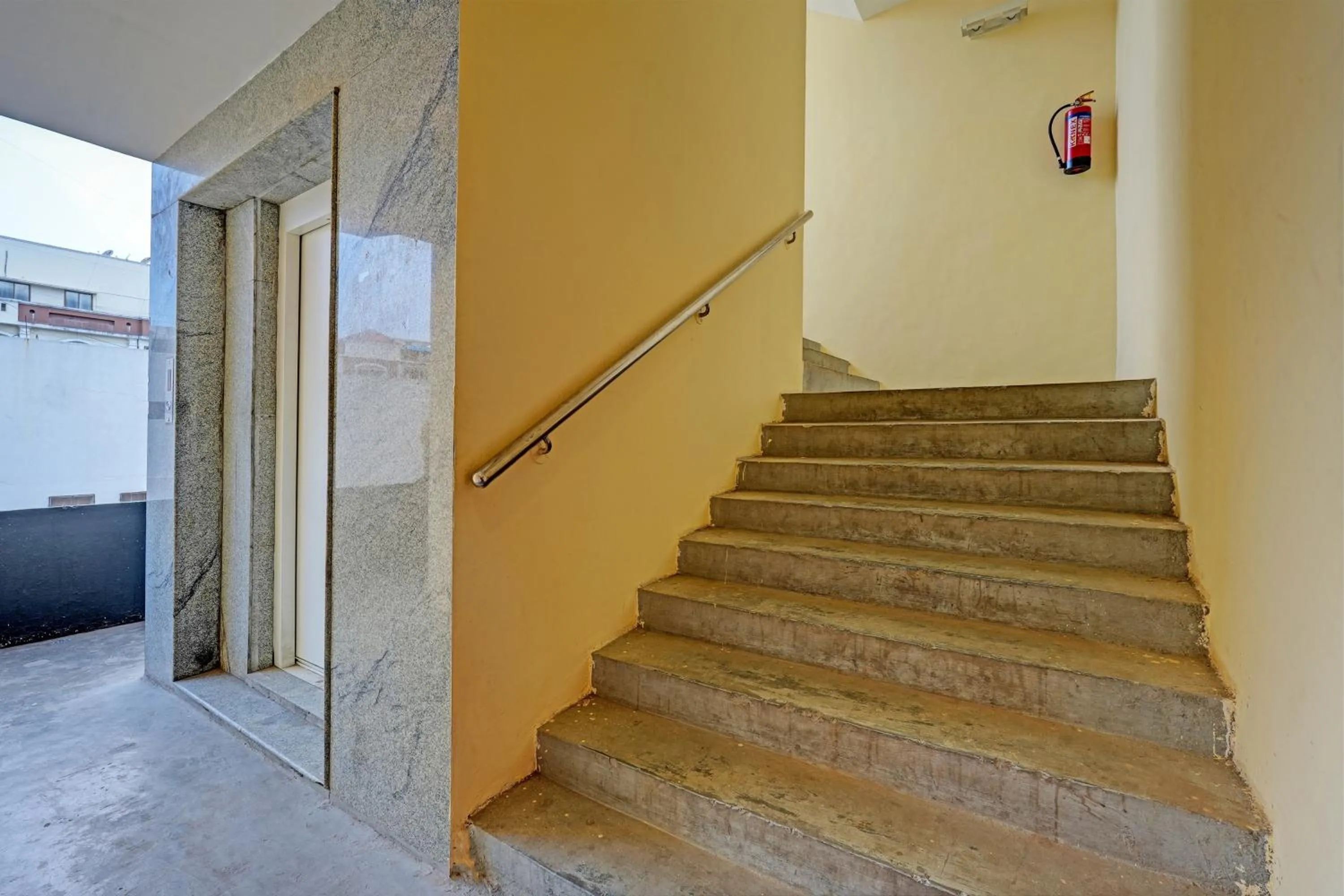 Lobby or reception in Super Townhouse Ramamurthy Nagar Formerly Navya International