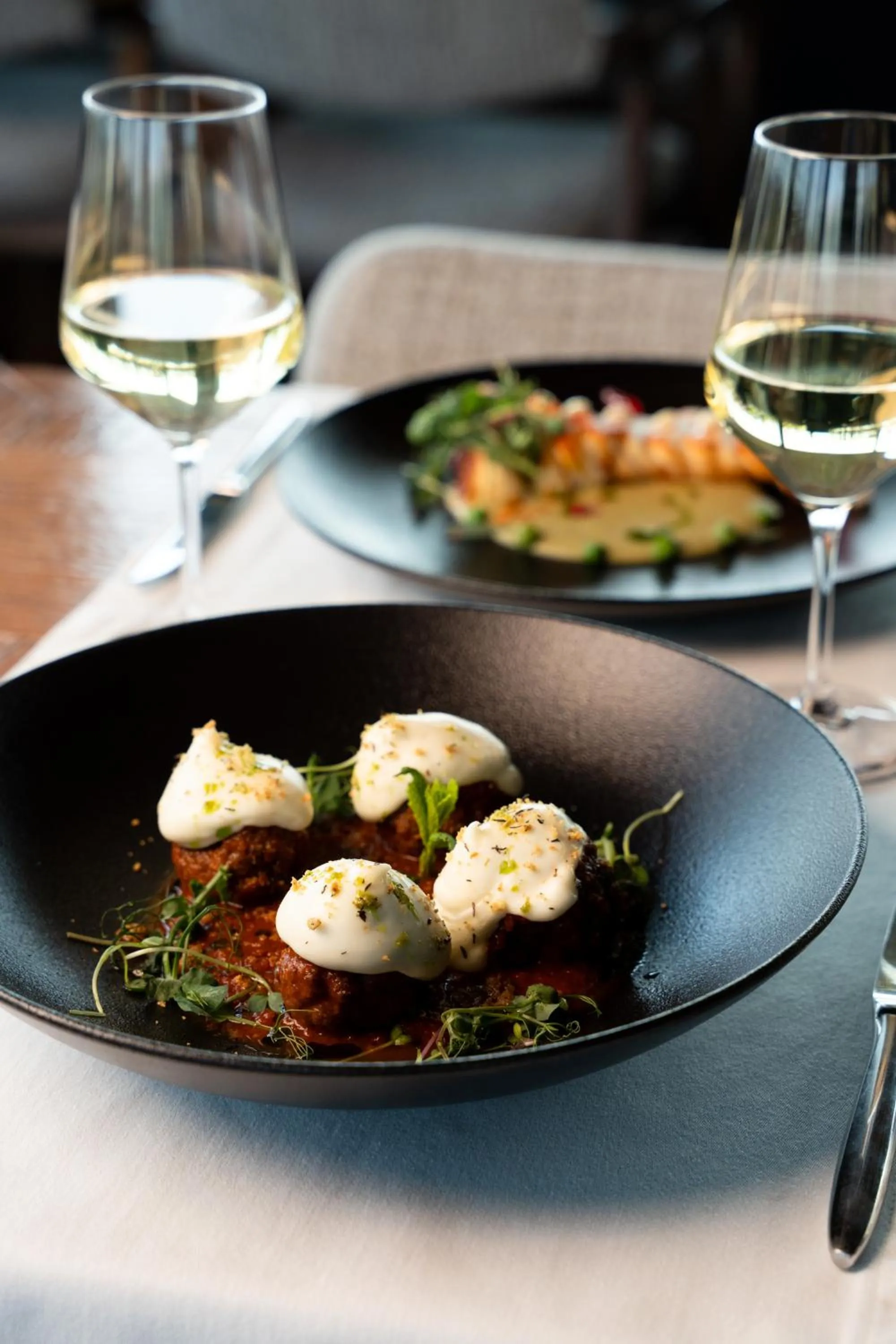 Restaurant/places to eat in SAY HOTEL