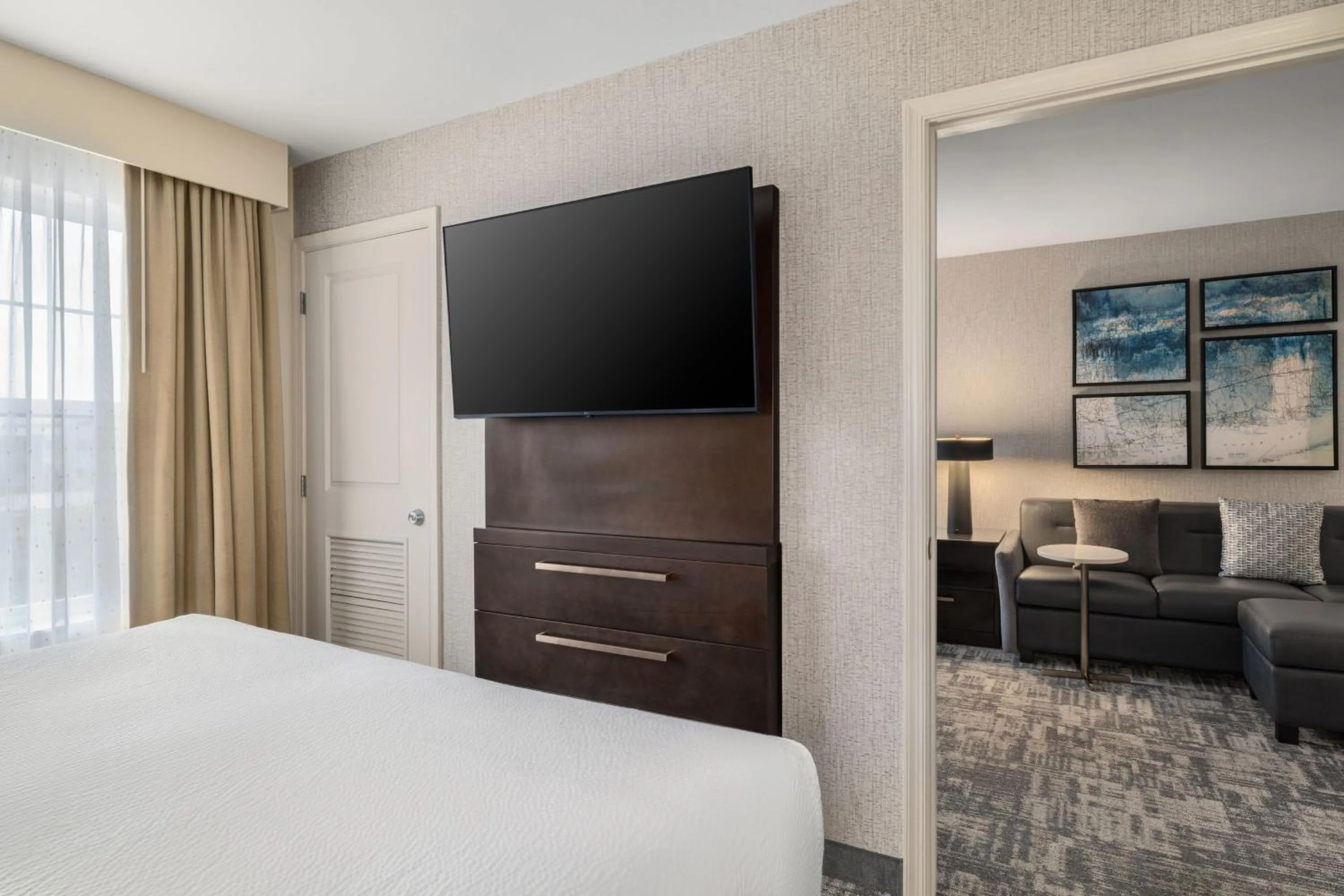 Photo of the whole room, Bed in Residence Inn by Marriott Long Island Islip/Courthouse Complex