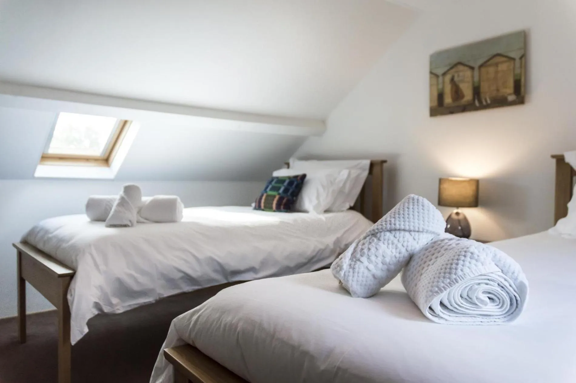 Floor plan, Bed in Foxglove - Luxurious Barn Conversion - Blossom Farm