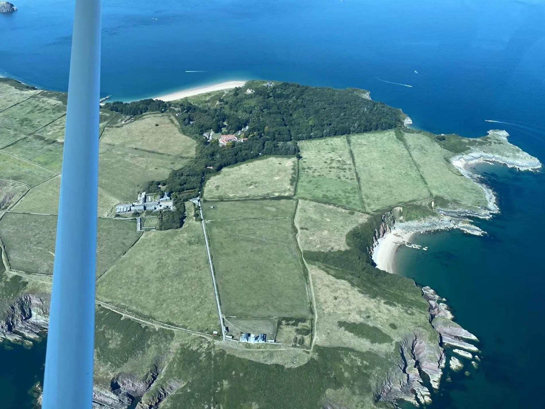 Floor plan in Foxglove - Luxurious Barn Conversion - Blossom Farm