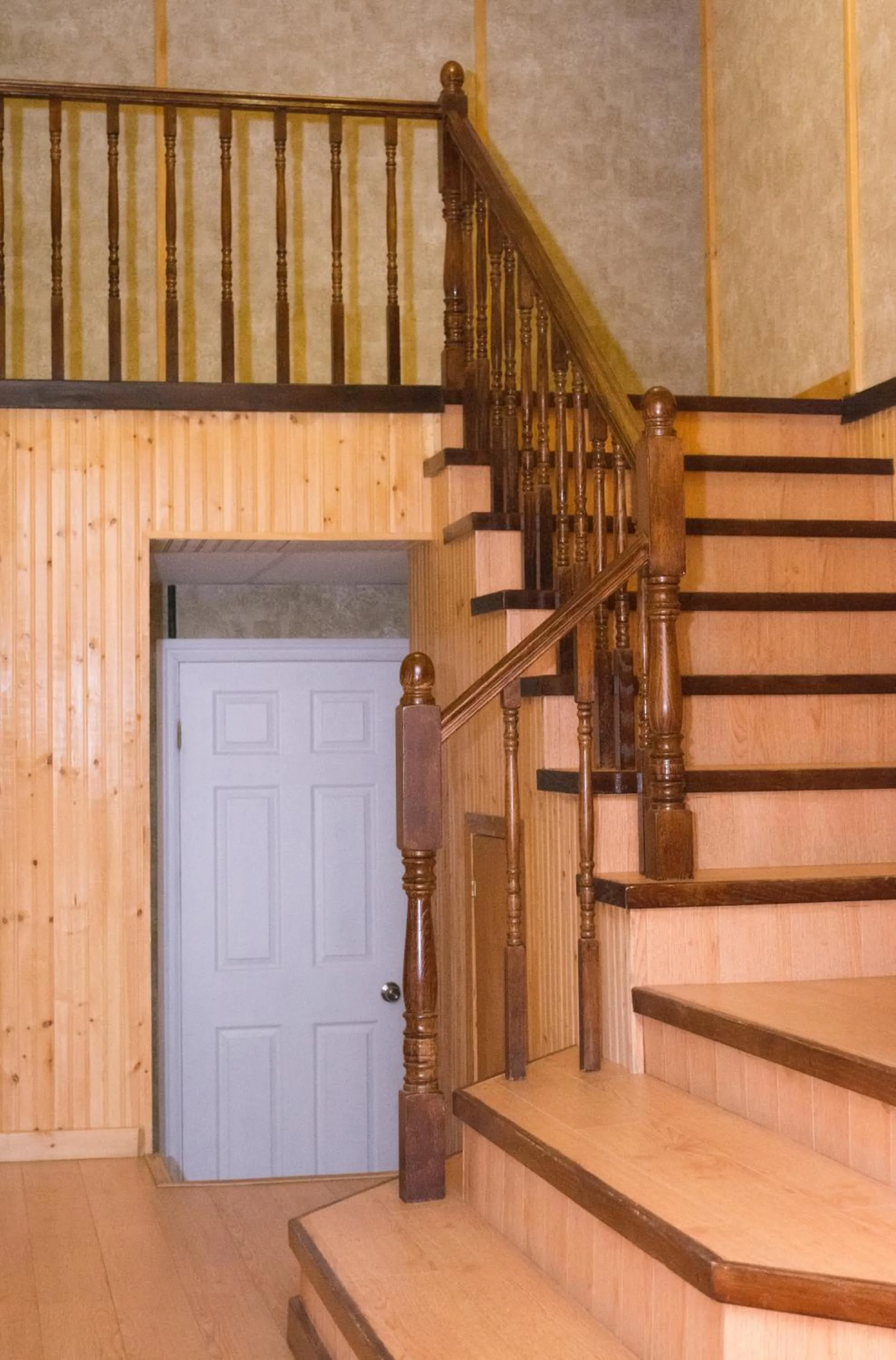 Photo of the whole room in Mayflower Inn