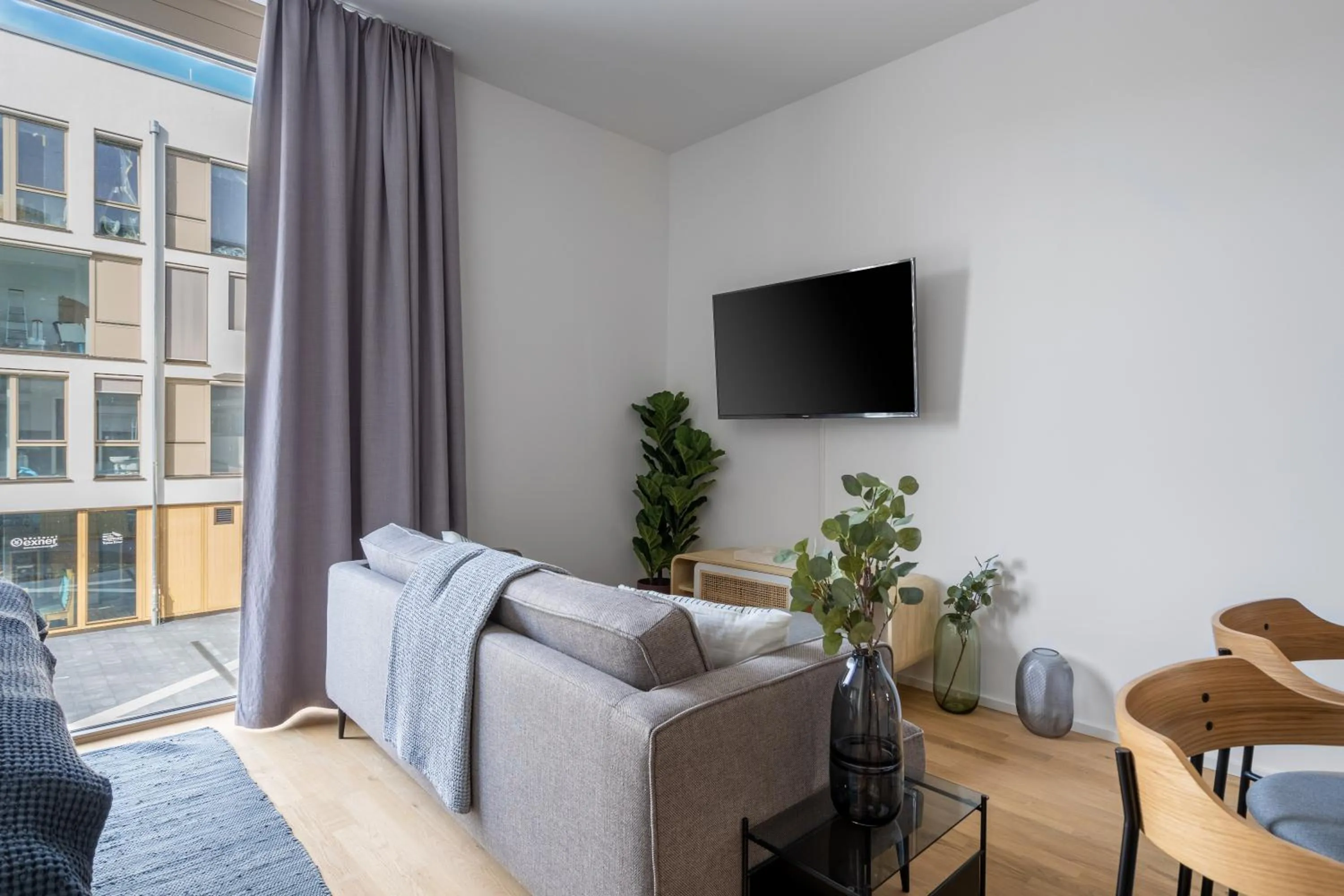 TV and multimedia in Limehome Potsdam Annemarie-Wolff-Platz