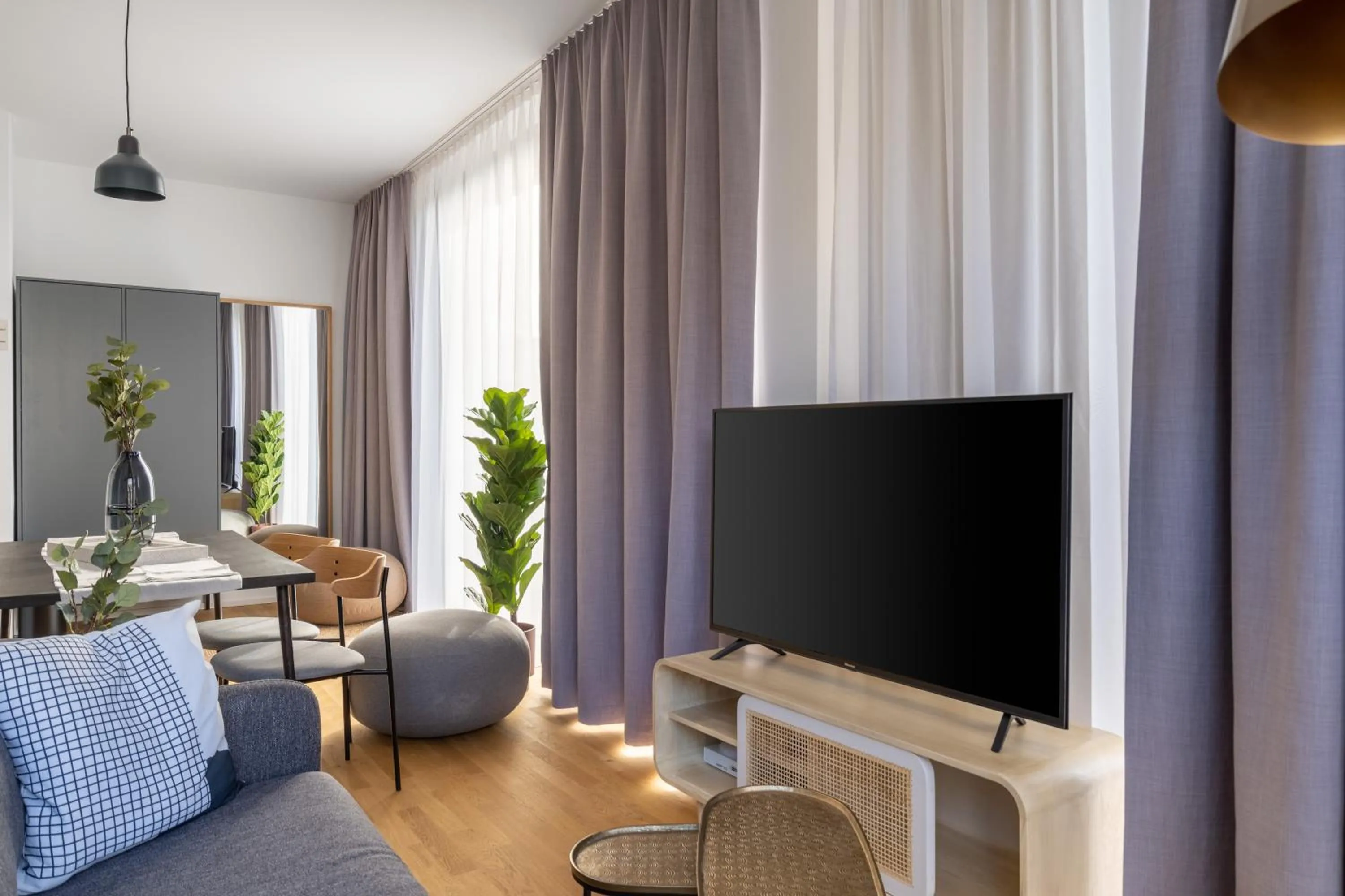 Seating area in Limehome Potsdam Annemarie-Wolff-Platz