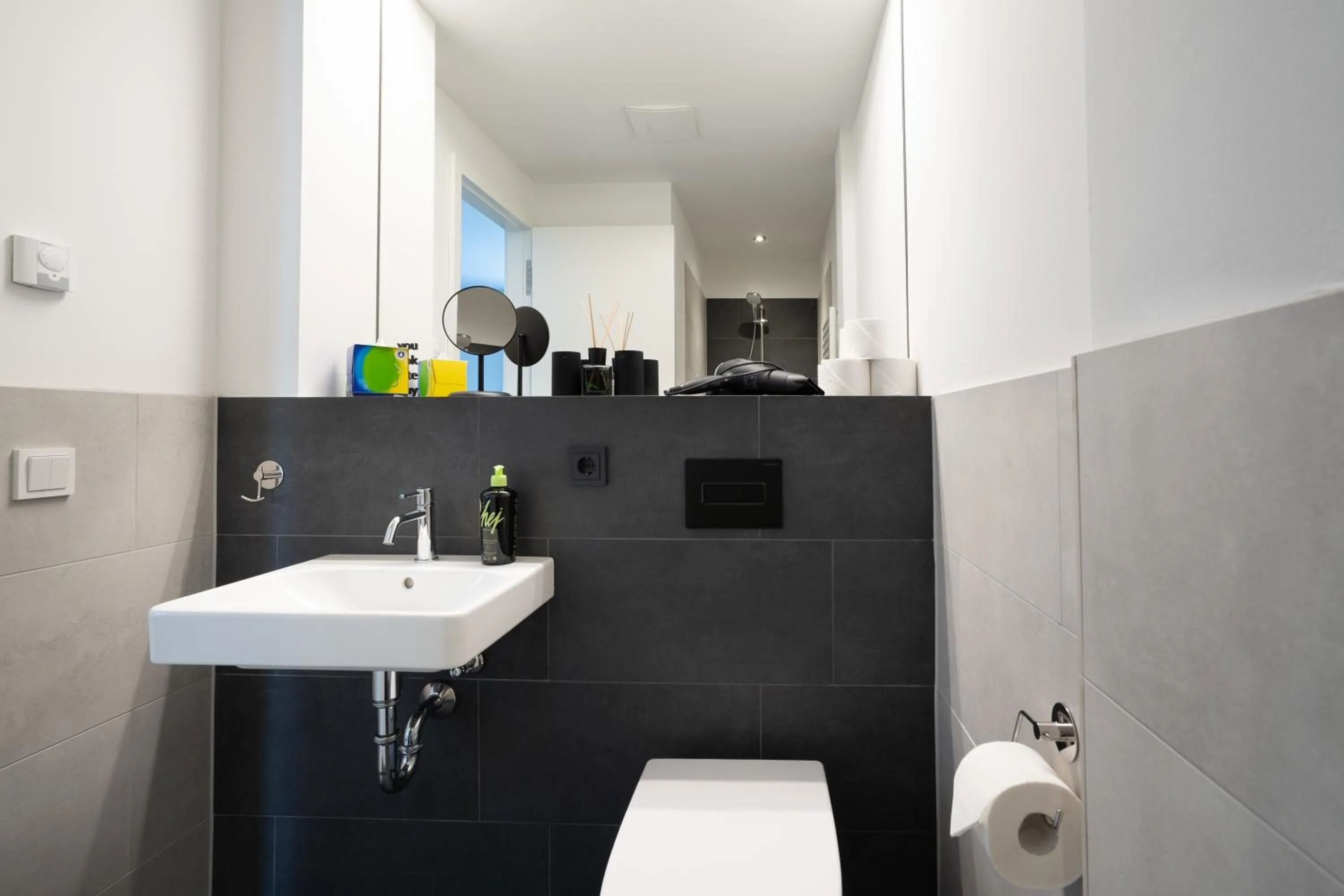 Bathroom in Limehome Potsdam Annemarie-Wolff-Platz