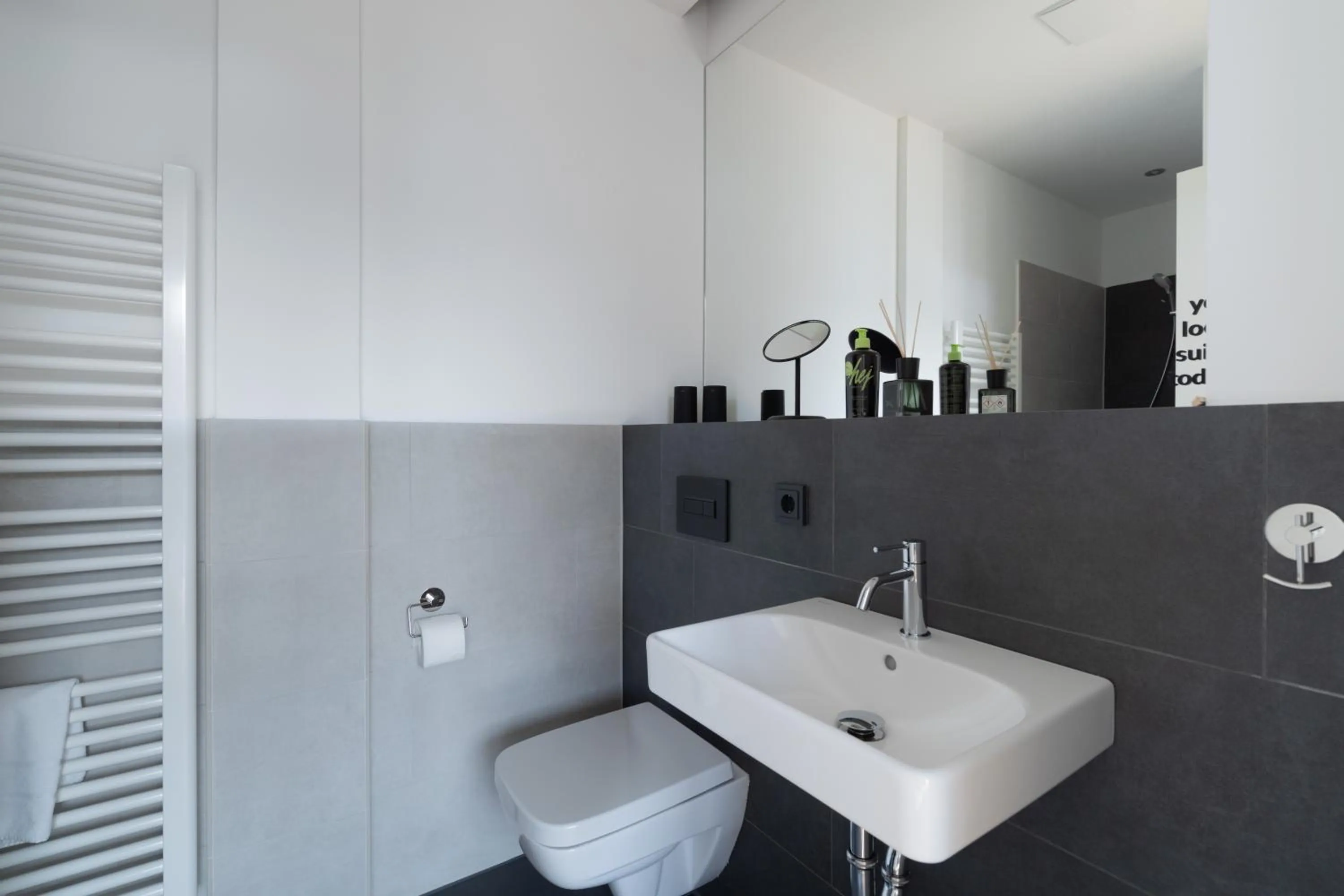 Bathroom in Limehome Potsdam Annemarie-Wolff-Platz