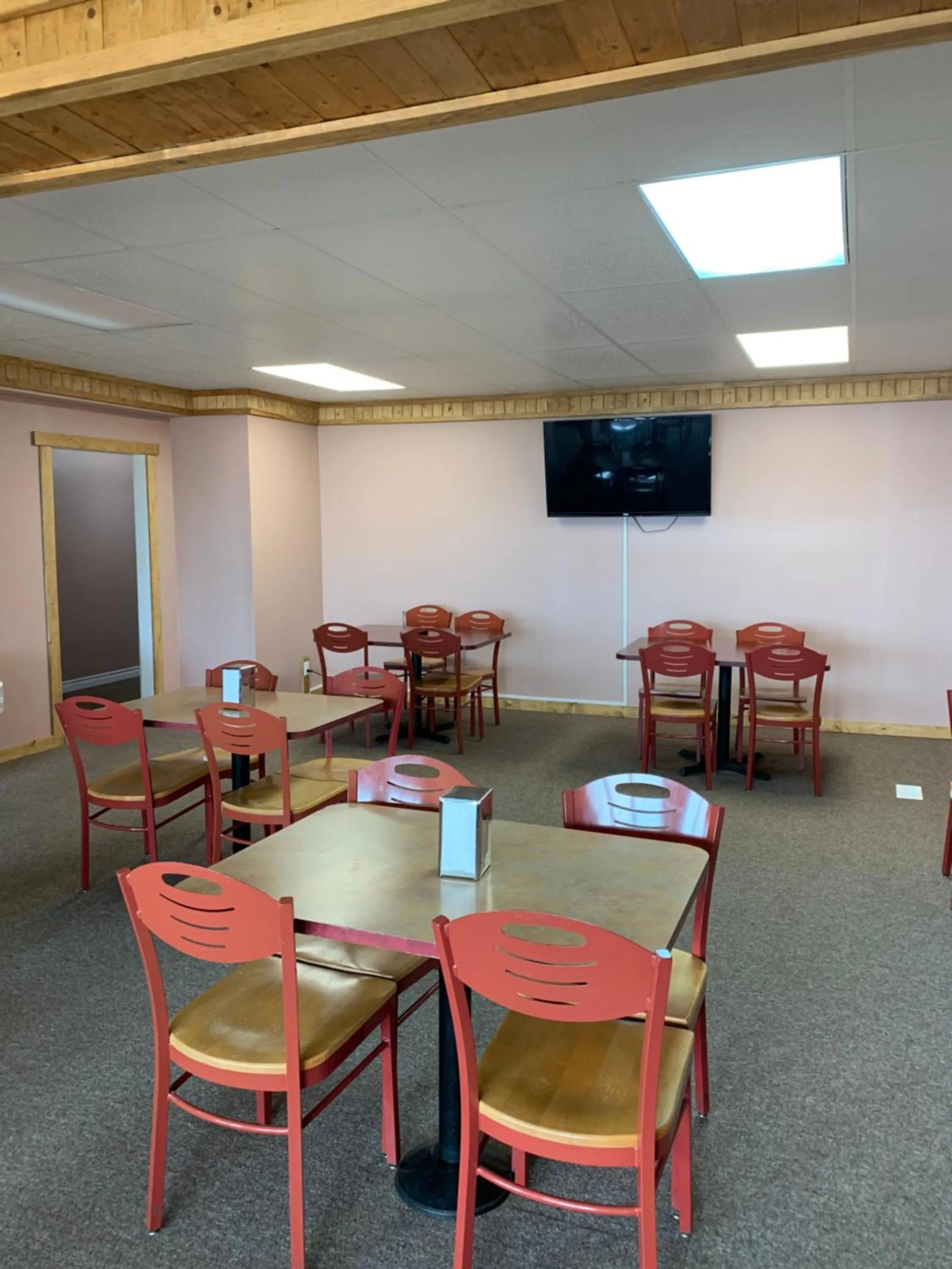 Exploits Inn and Suites