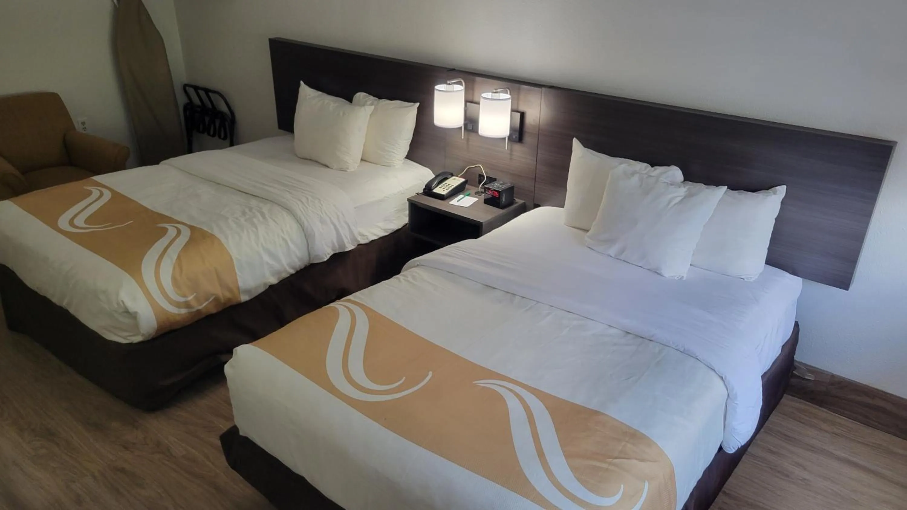 Photo of the whole room, Bed in Quality Inn Forsyth near GA Public Safety Training Center