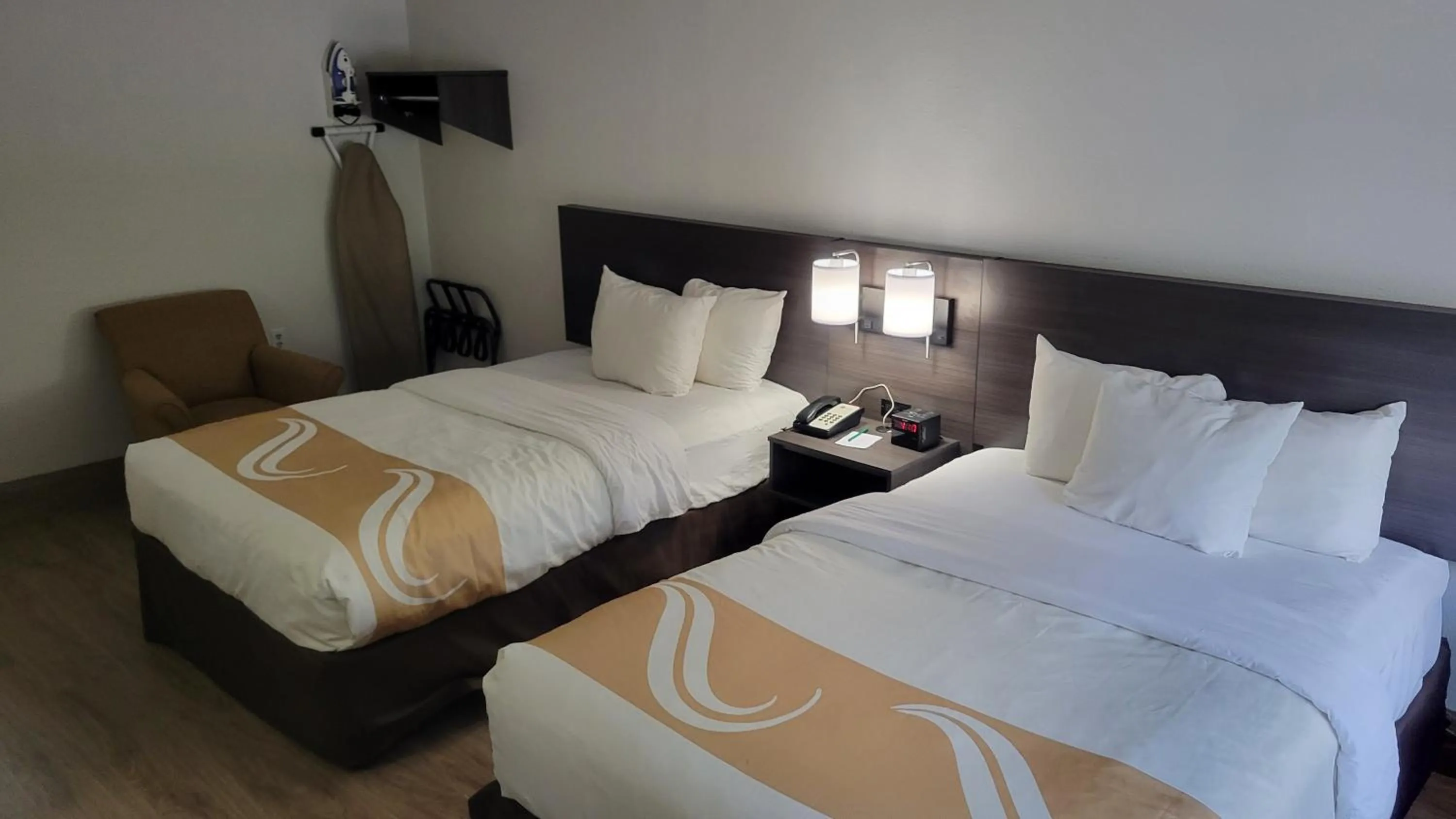 Photo of the whole room, Bed in Quality Inn Forsyth near GA Public Safety Training Center