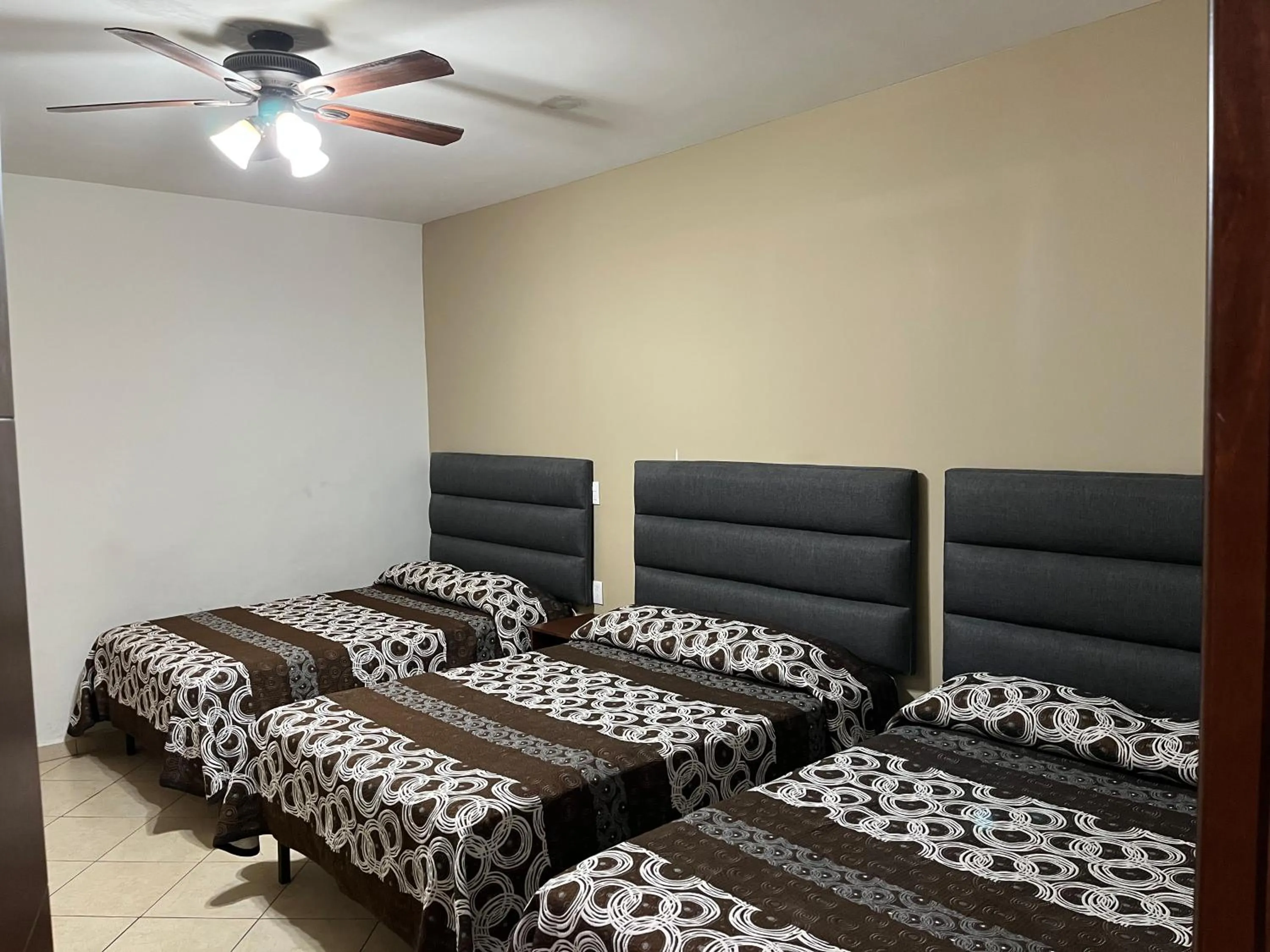 Bed in Hotel Posada Ruiseñor