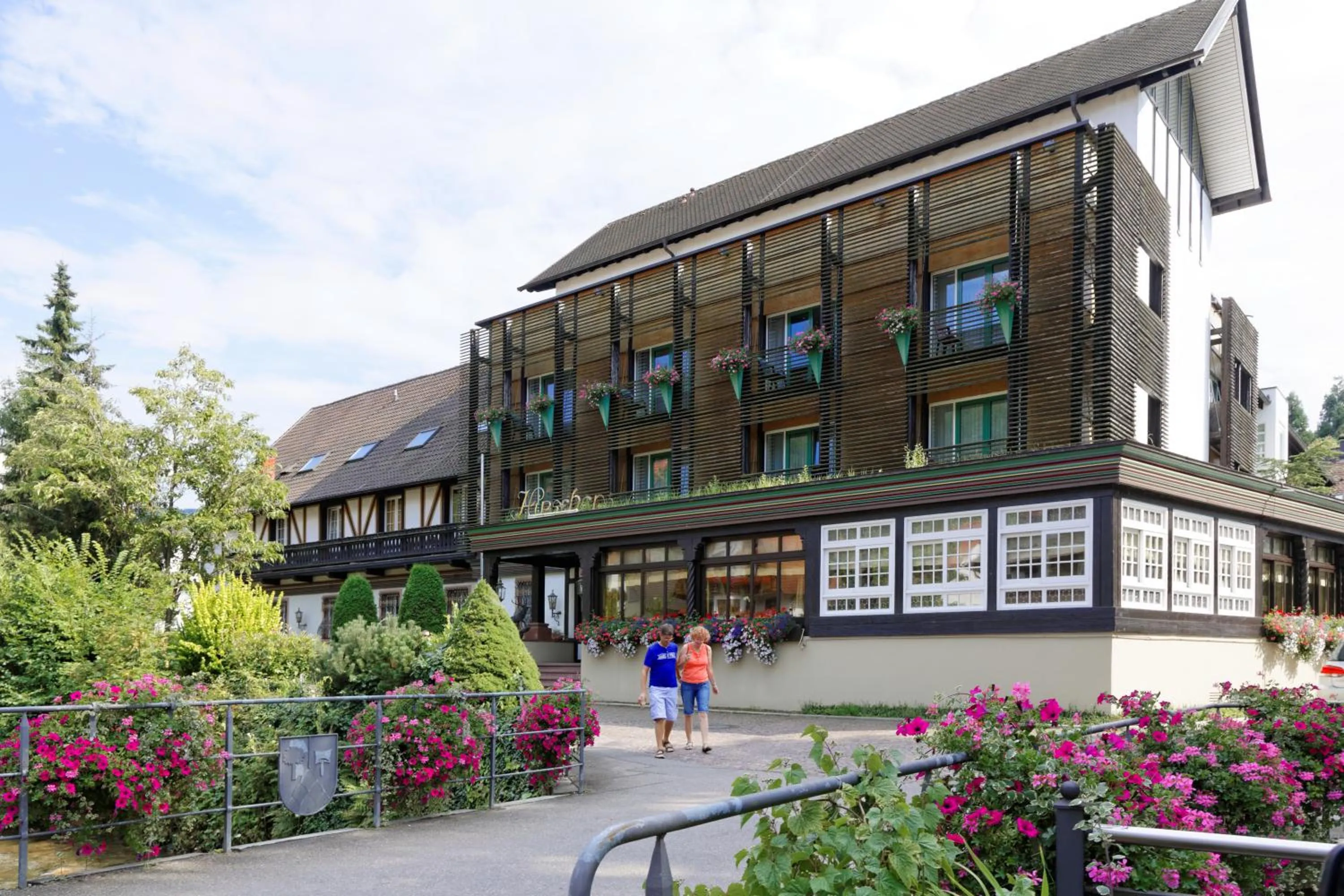 Facade/entrance in Hotel Hirschen