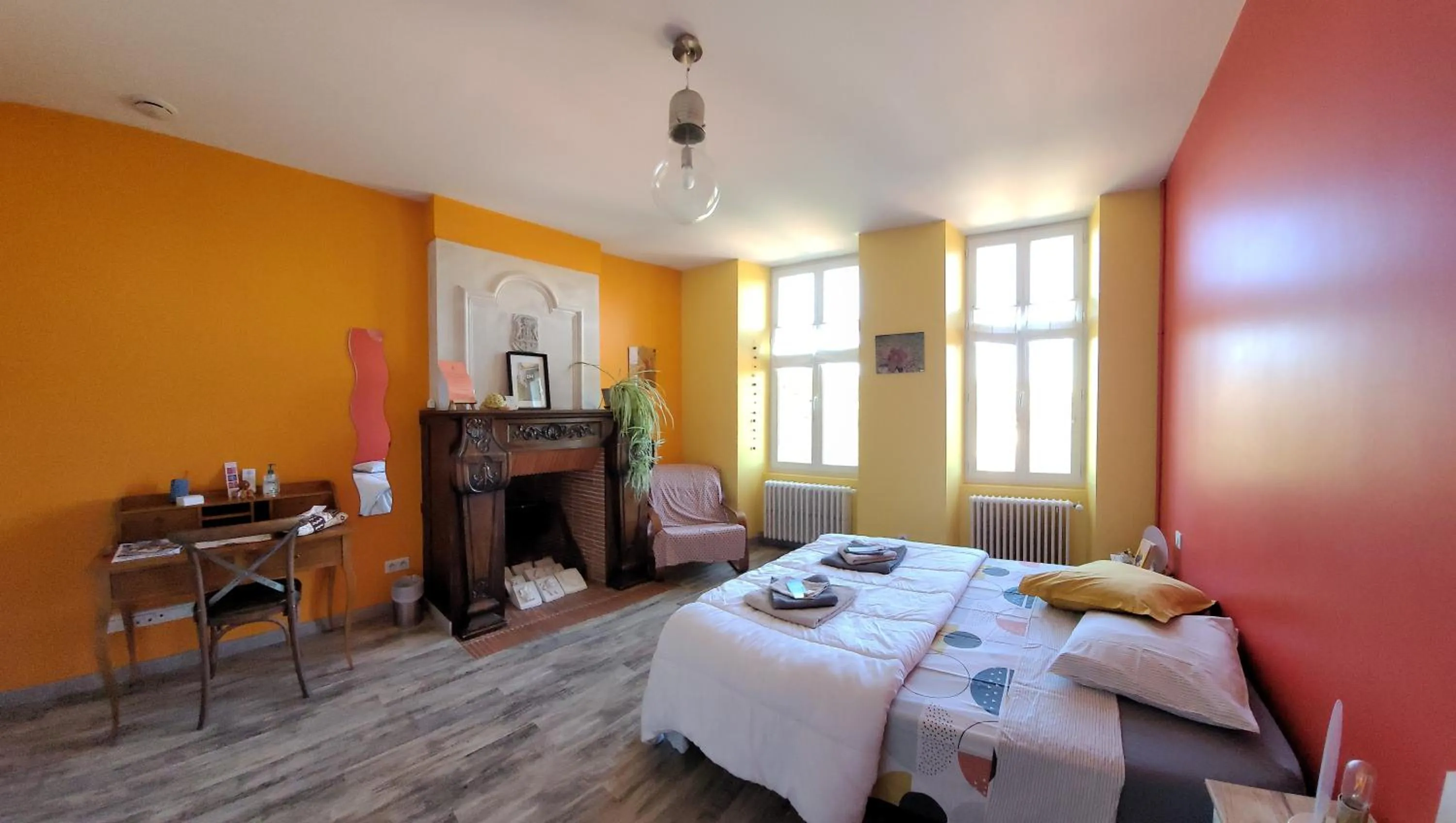 Bed in La Belle Etoile