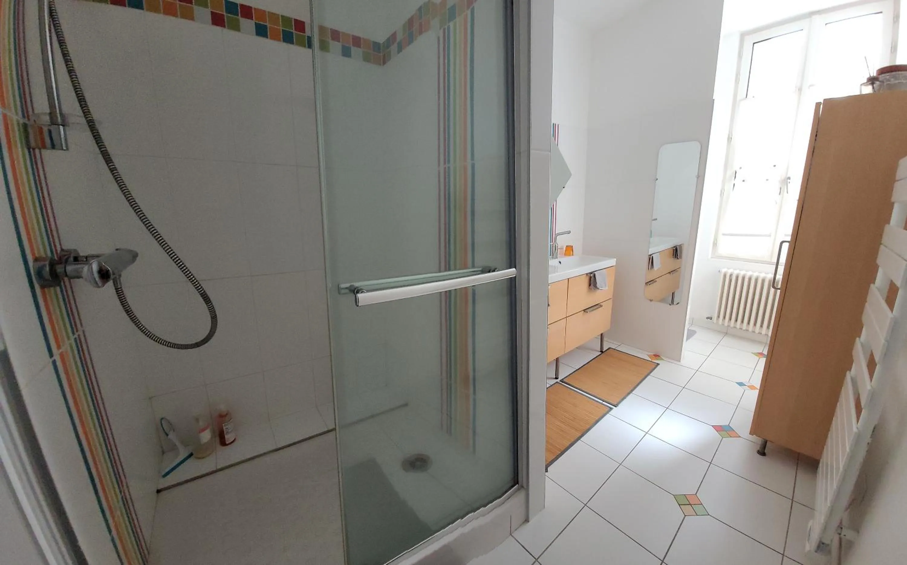 Bathroom in La Belle Etoile