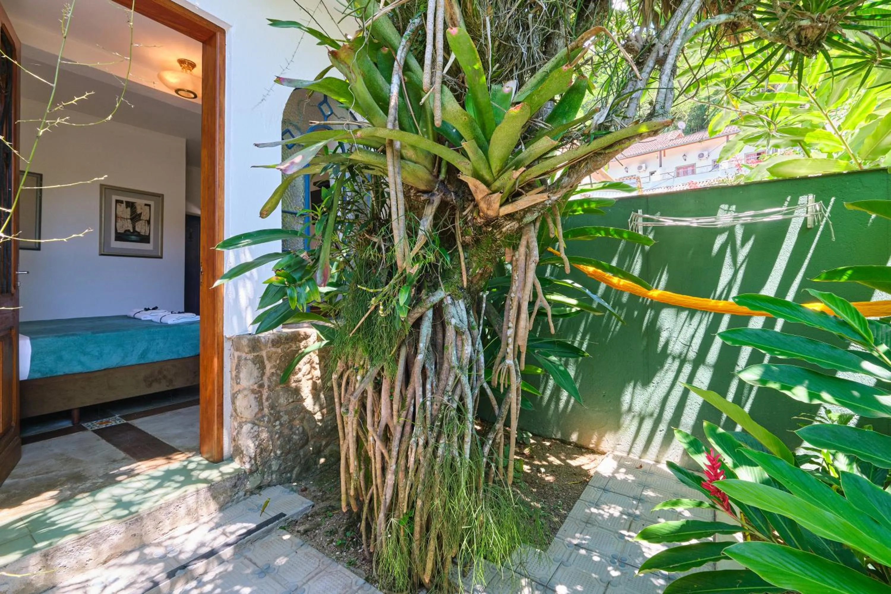 Pousada Pontal Gardens