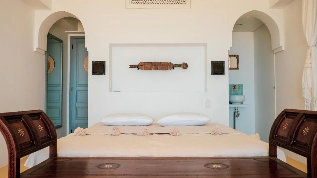 Bed in Riad Lamp
