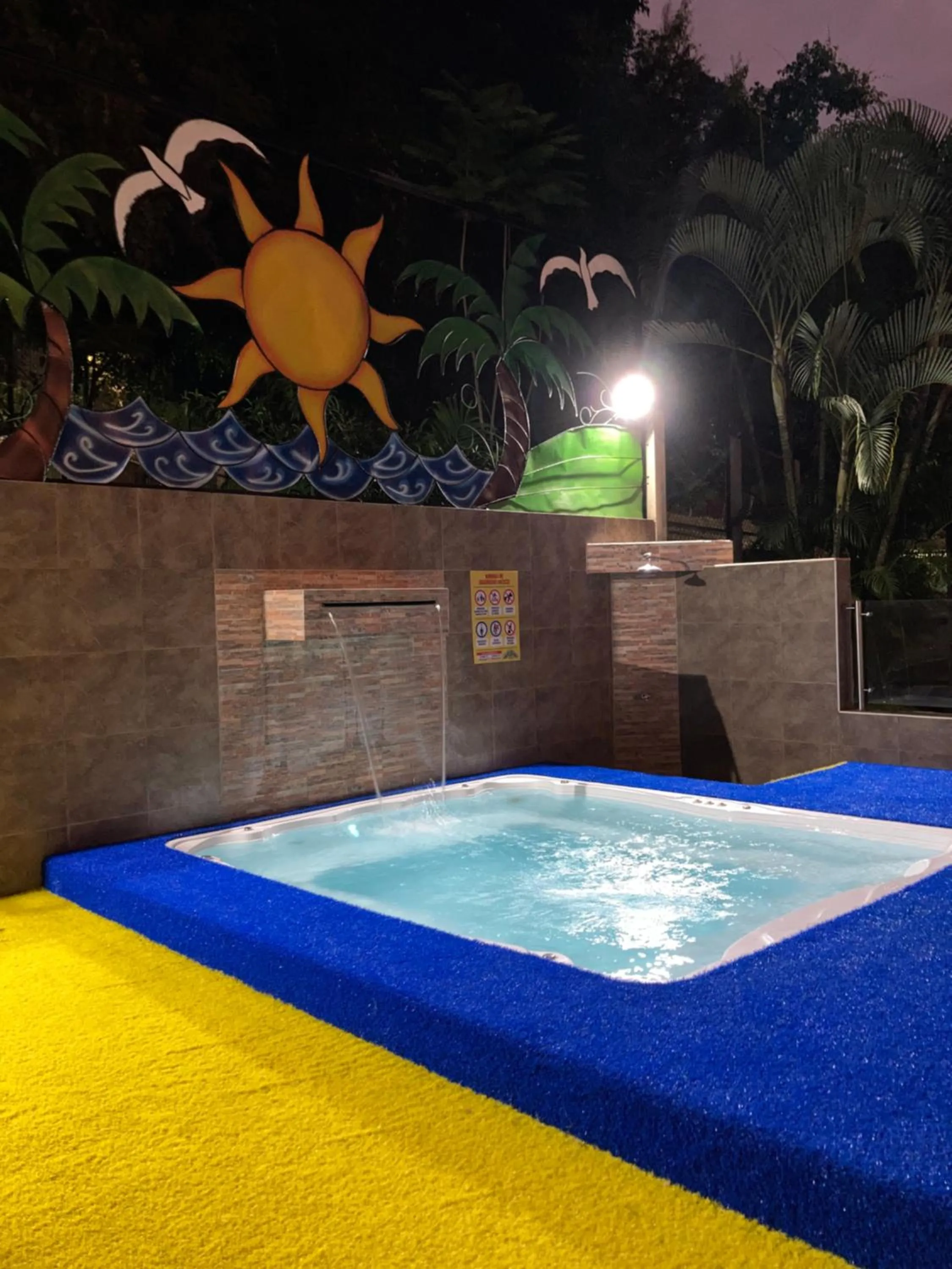 Hot Tub in Hotel Palmera Real