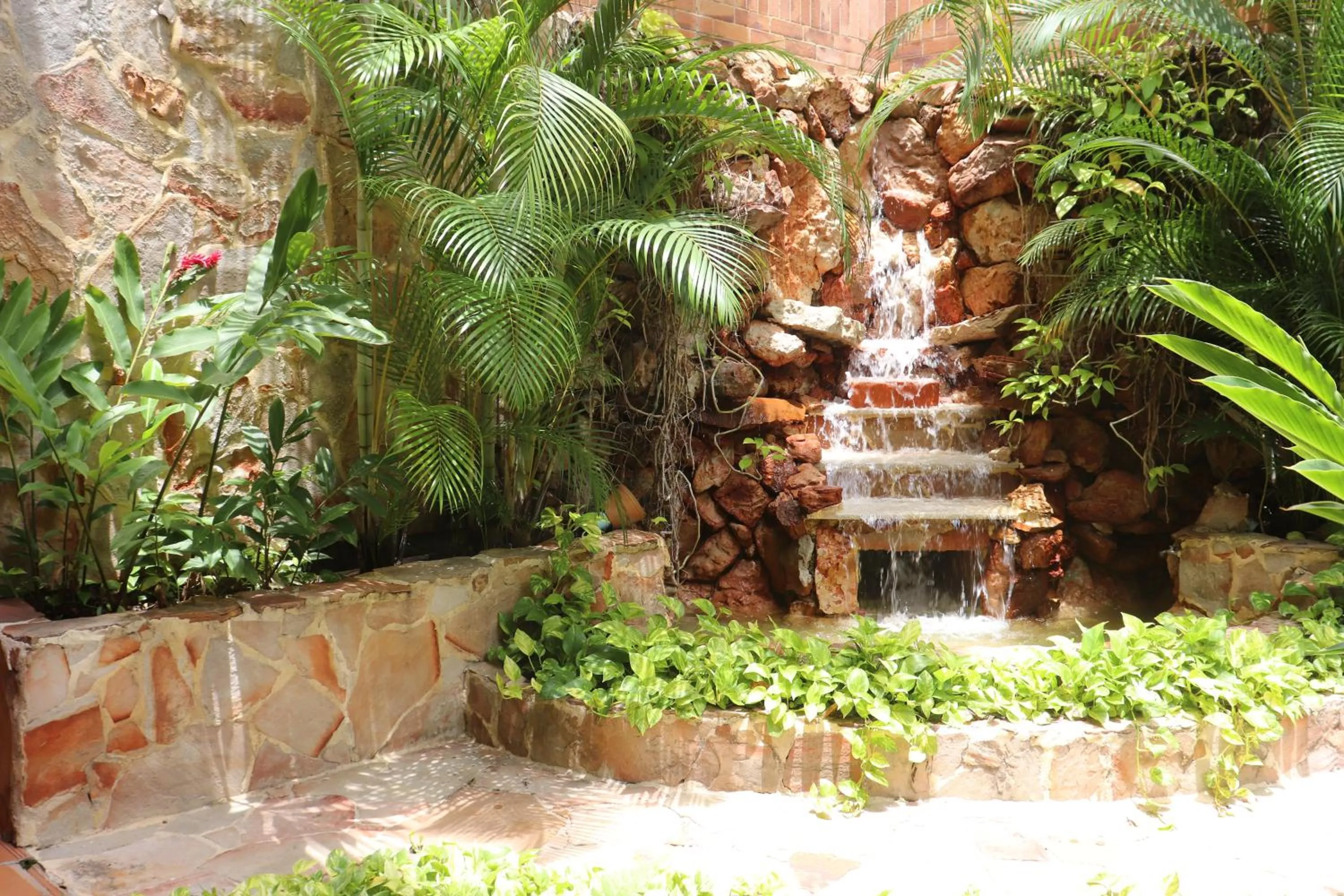 Property building in Hotel Palmera Real