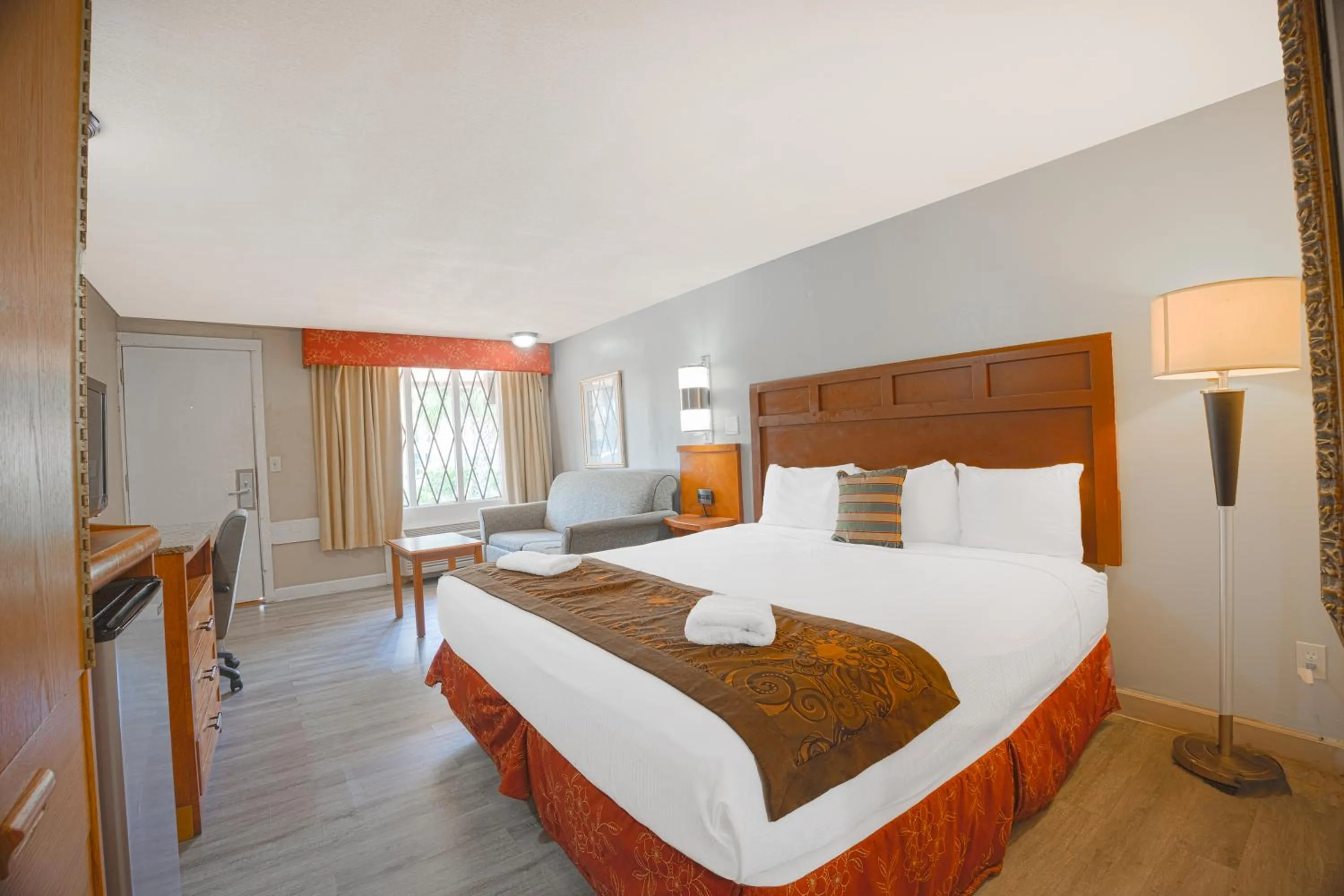 Bedroom, Bed in Liberty Garden Inn by OYO Kissimmee near Disney World