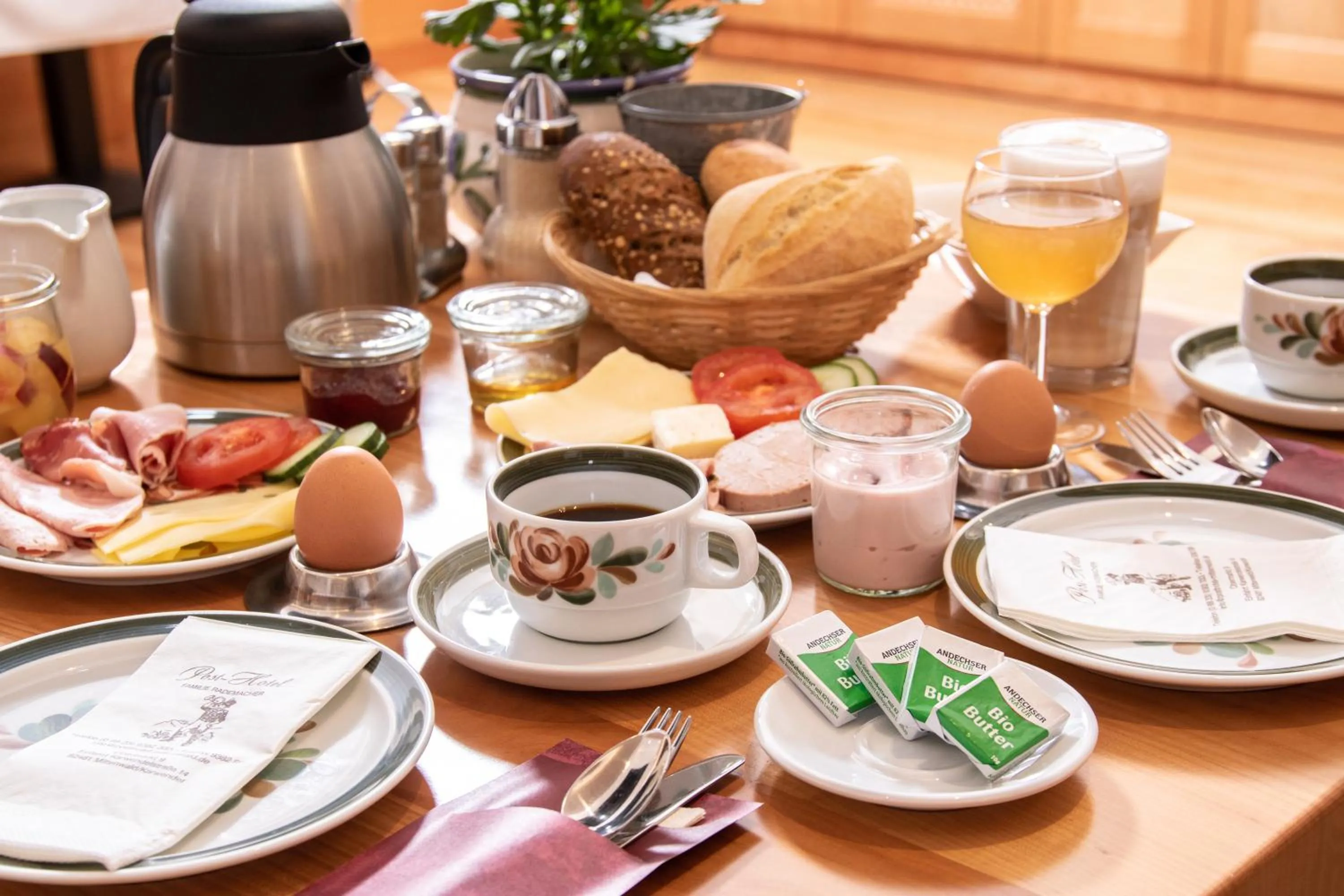 Breakfast in Post-Hotel