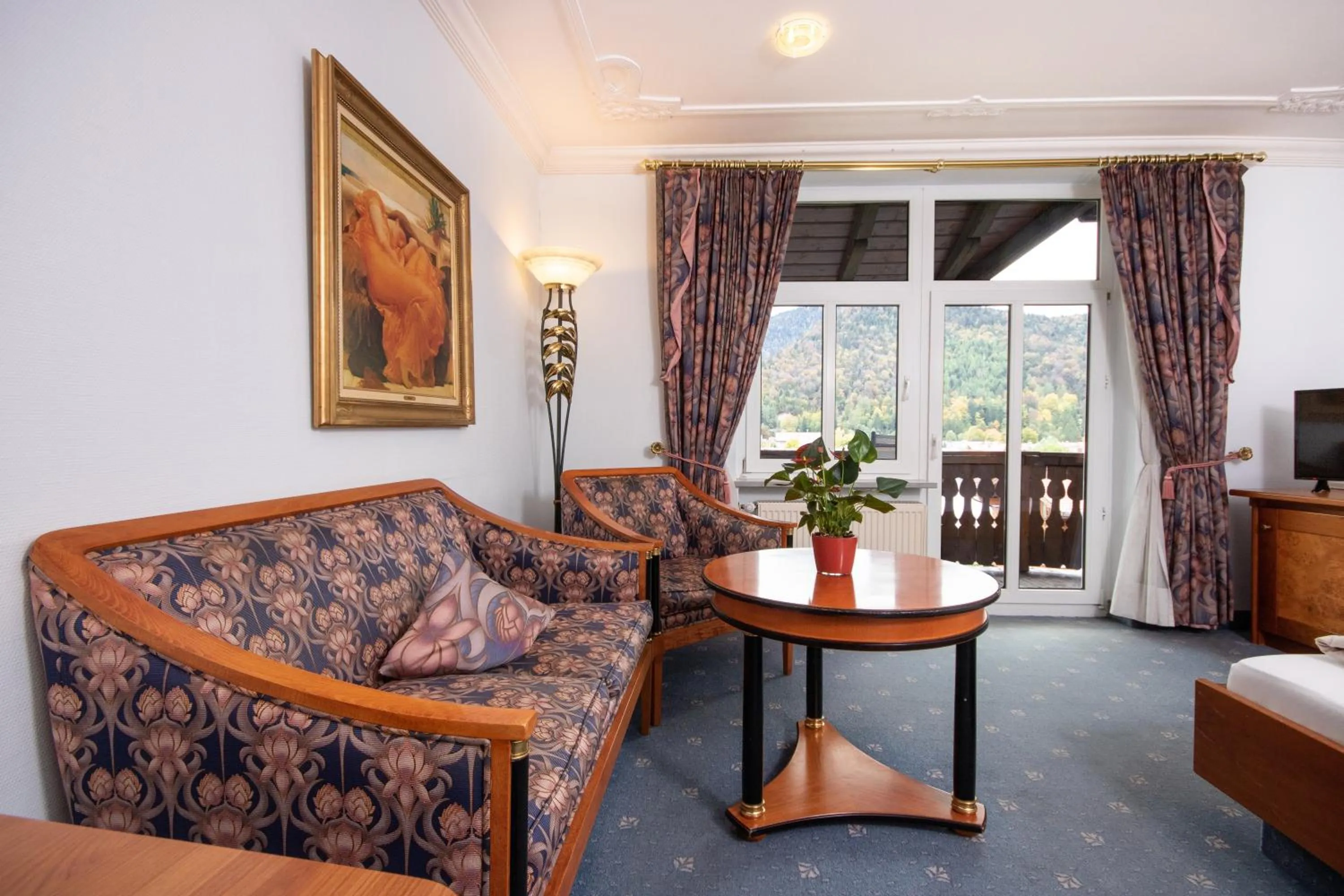 Photo of the whole room in Post-Hotel