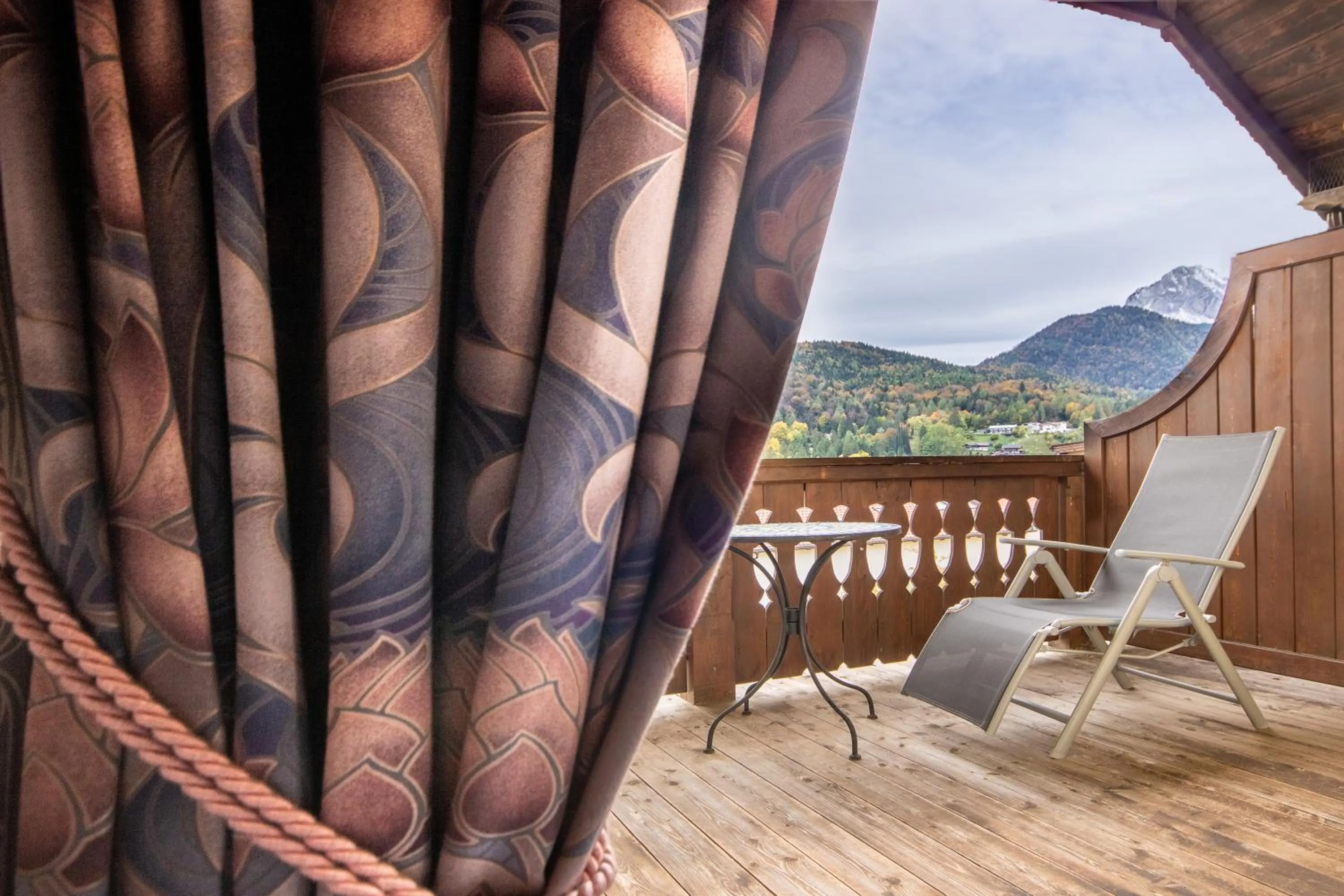 View (from property/room) in Post-Hotel