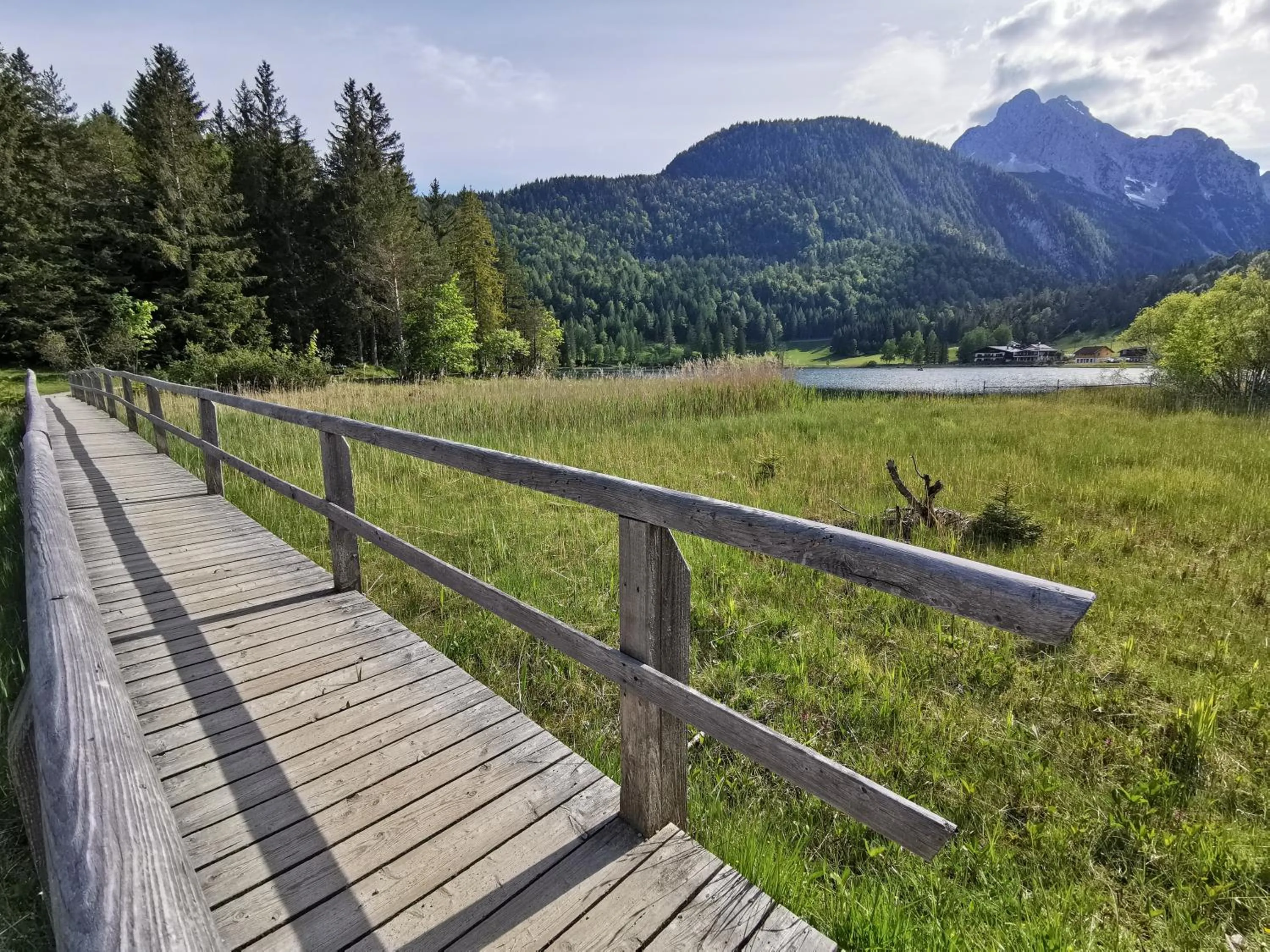 Hiking in Post-Hotel